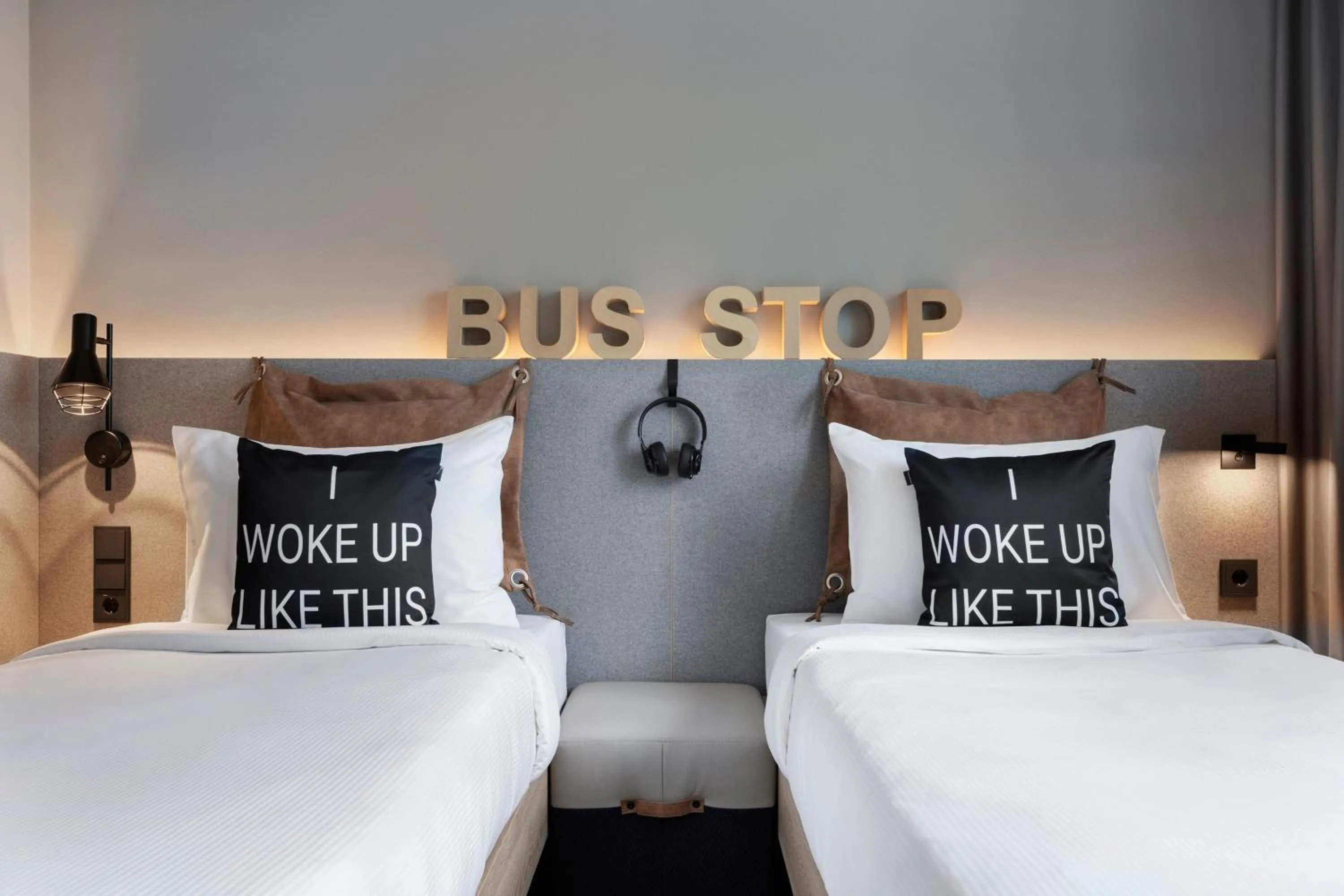 Photo of the whole room, Bed in Moxy Vienna City East