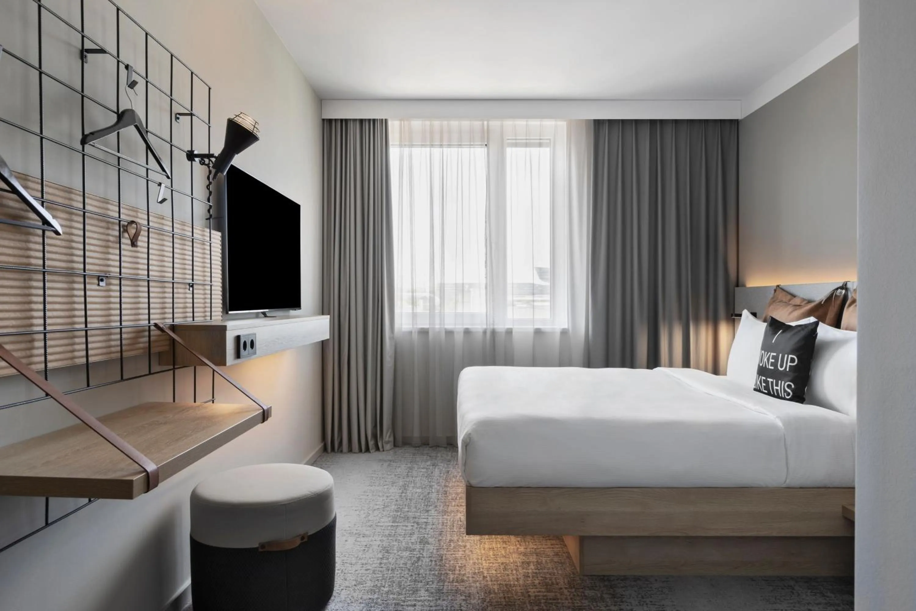 Bedroom, Bed in Moxy Vienna City East