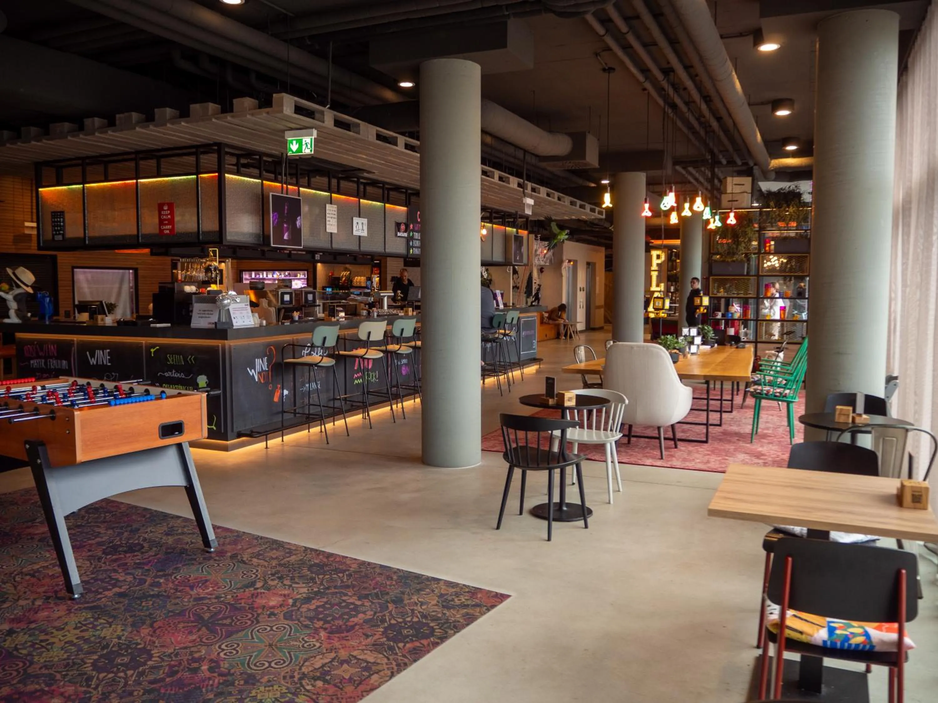 Lobby or reception in Moxy Vienna City East