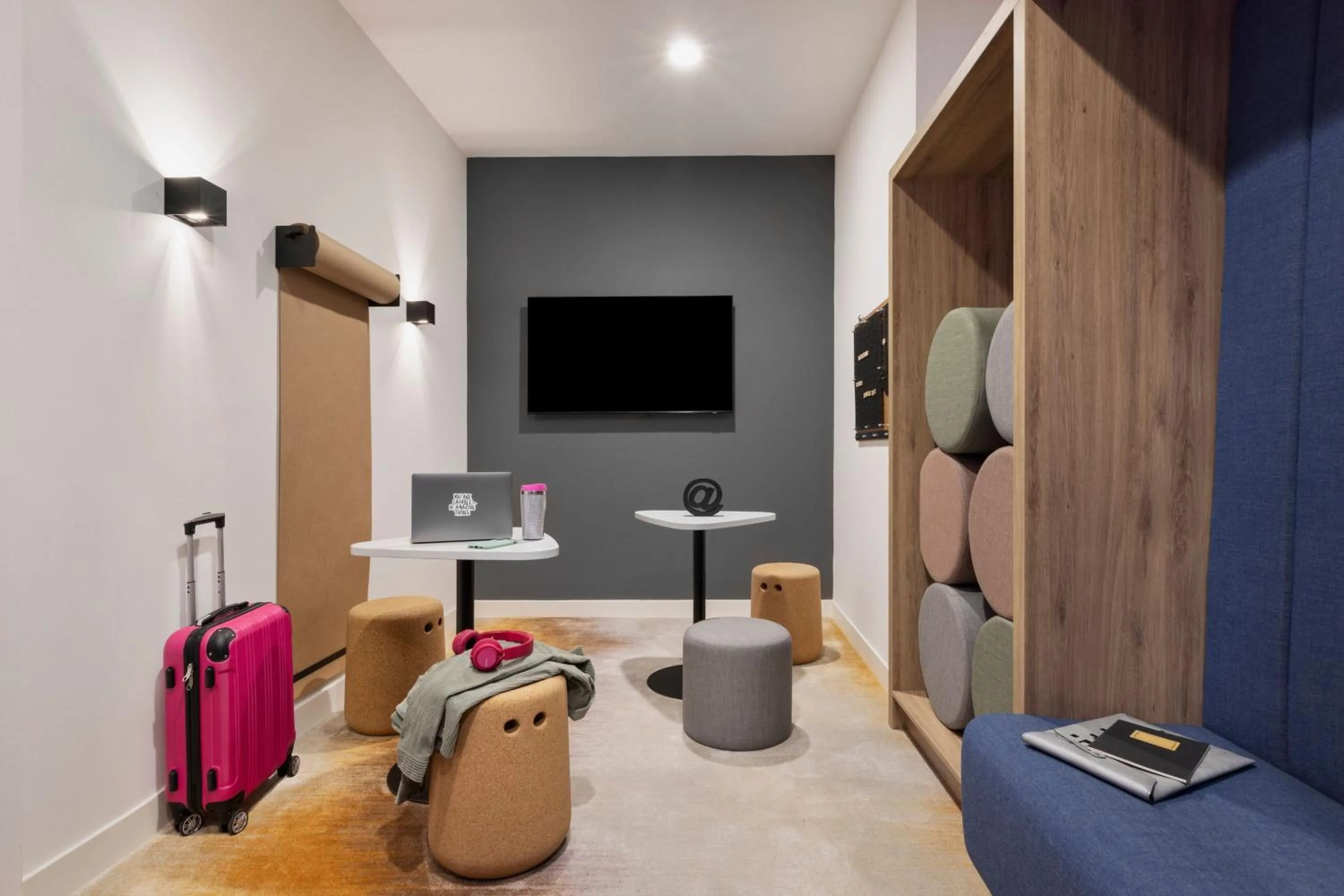 Meeting/conference room in Moxy Vienna City East