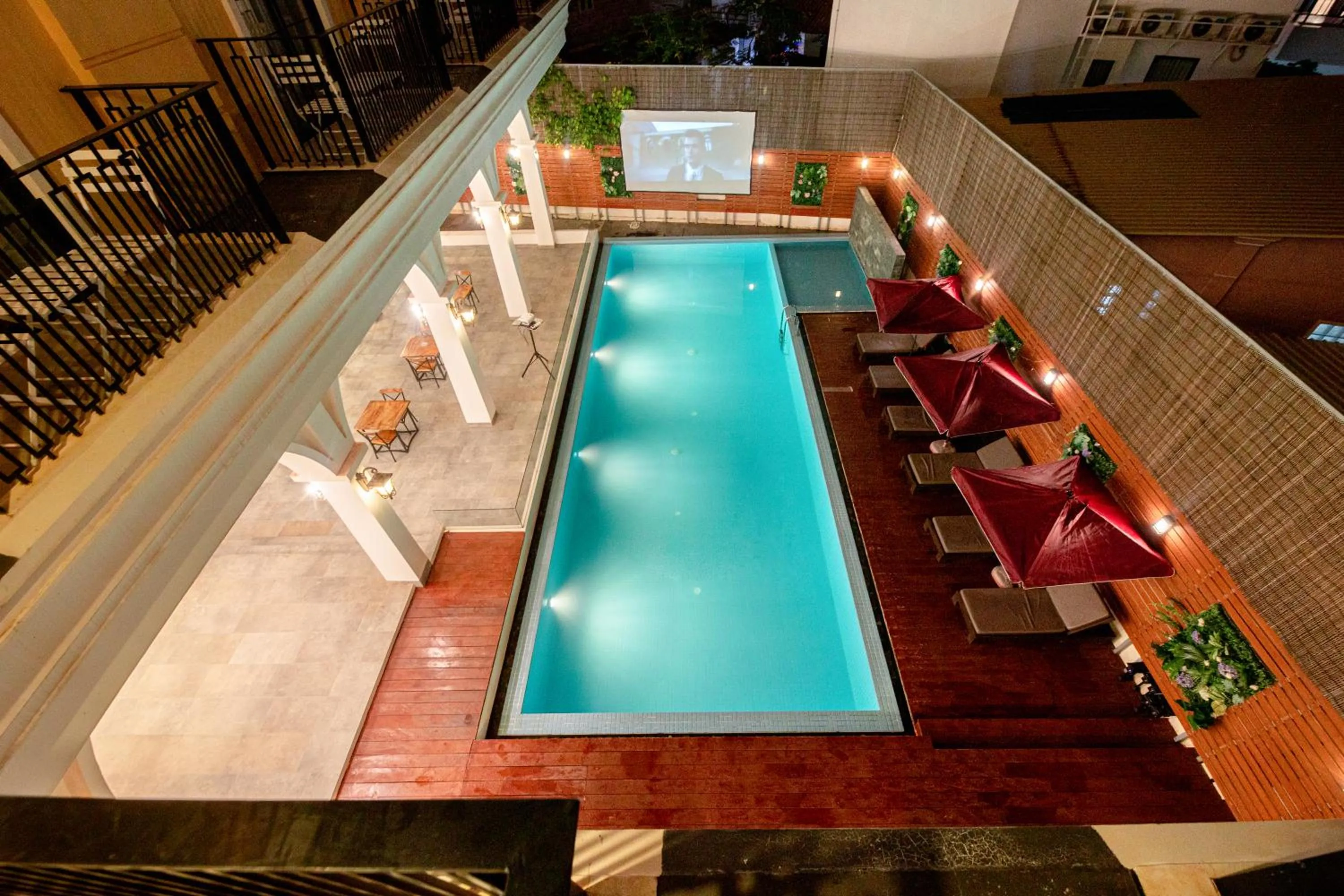 Pool view in Solar Hotel