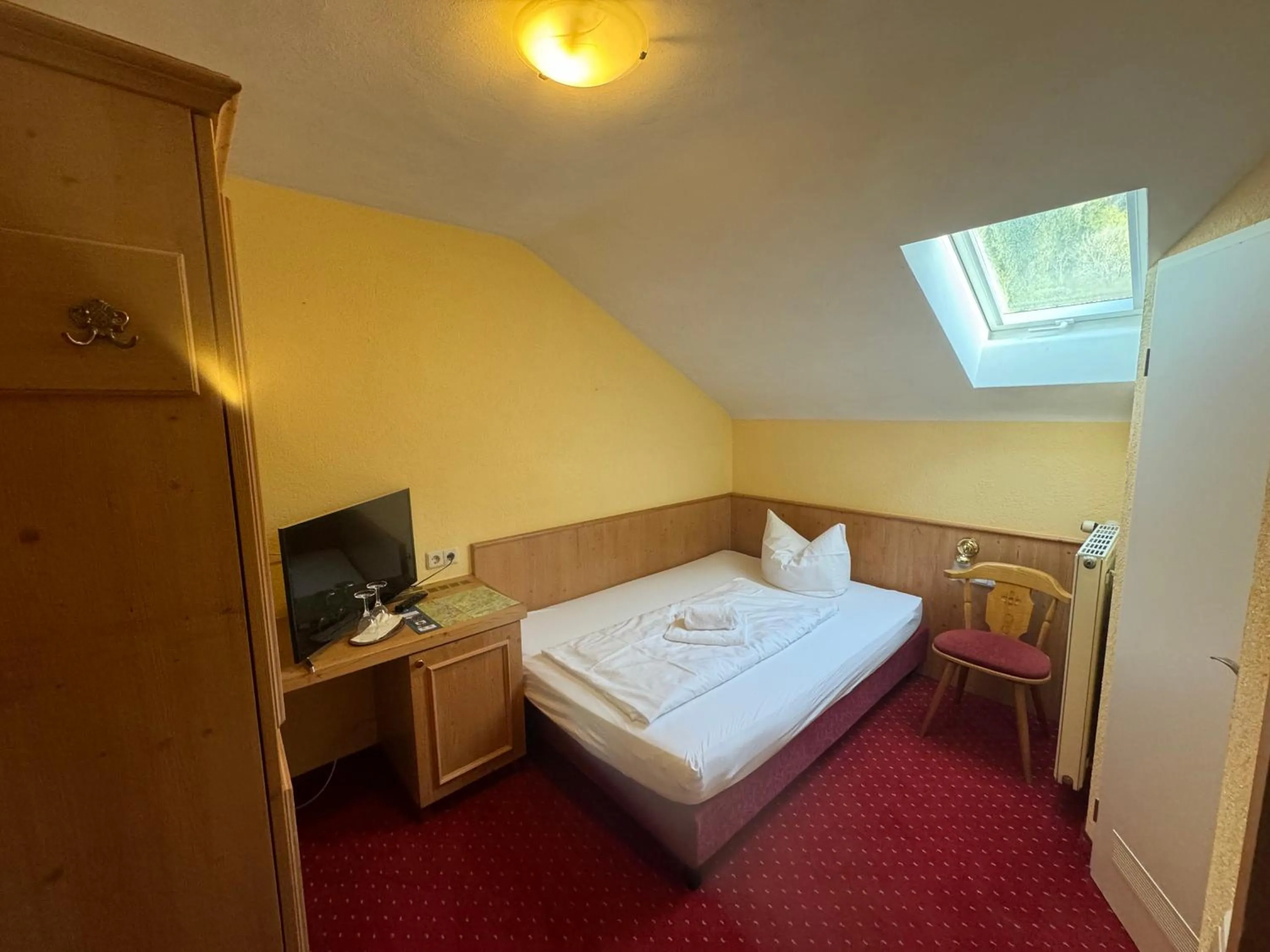 Photo of the whole room, Bed in Landhotel Alte Post