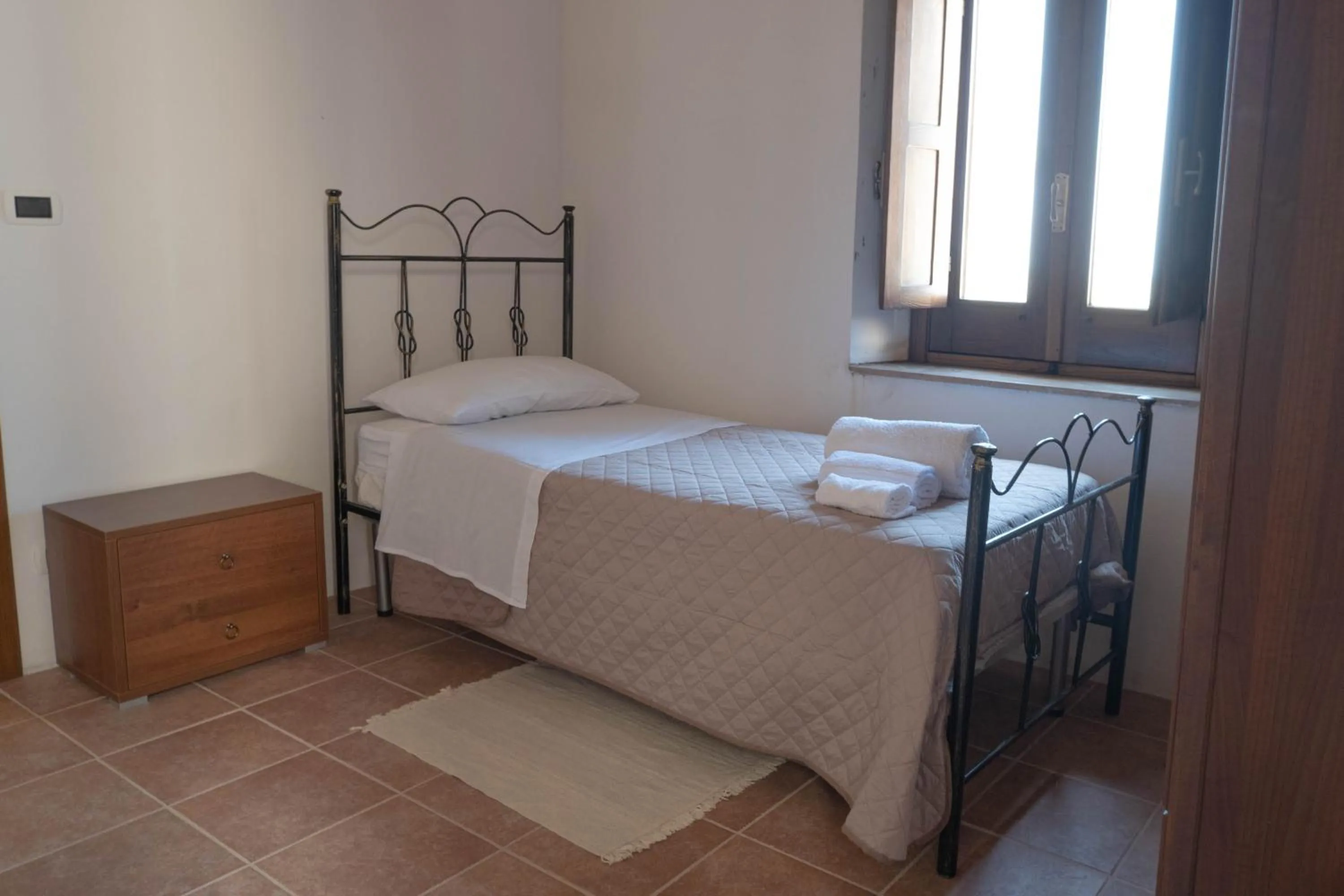 Bed in Il Paese Alberga!