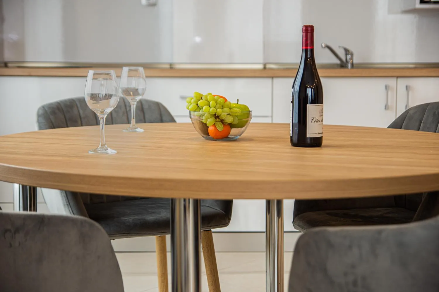 Dining area in Vemara City Boutique Hotel-free parking