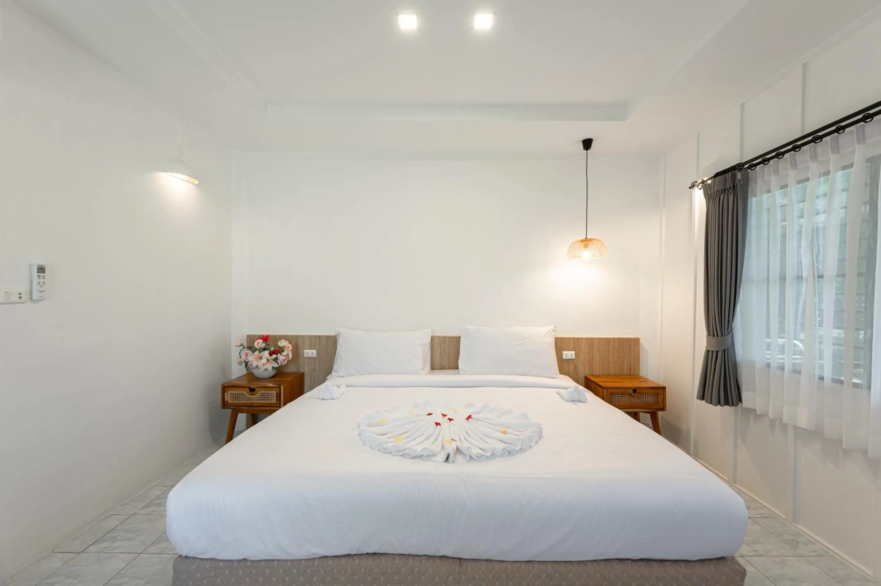 Bedroom, Bed in Ban Raya Resort and Spa