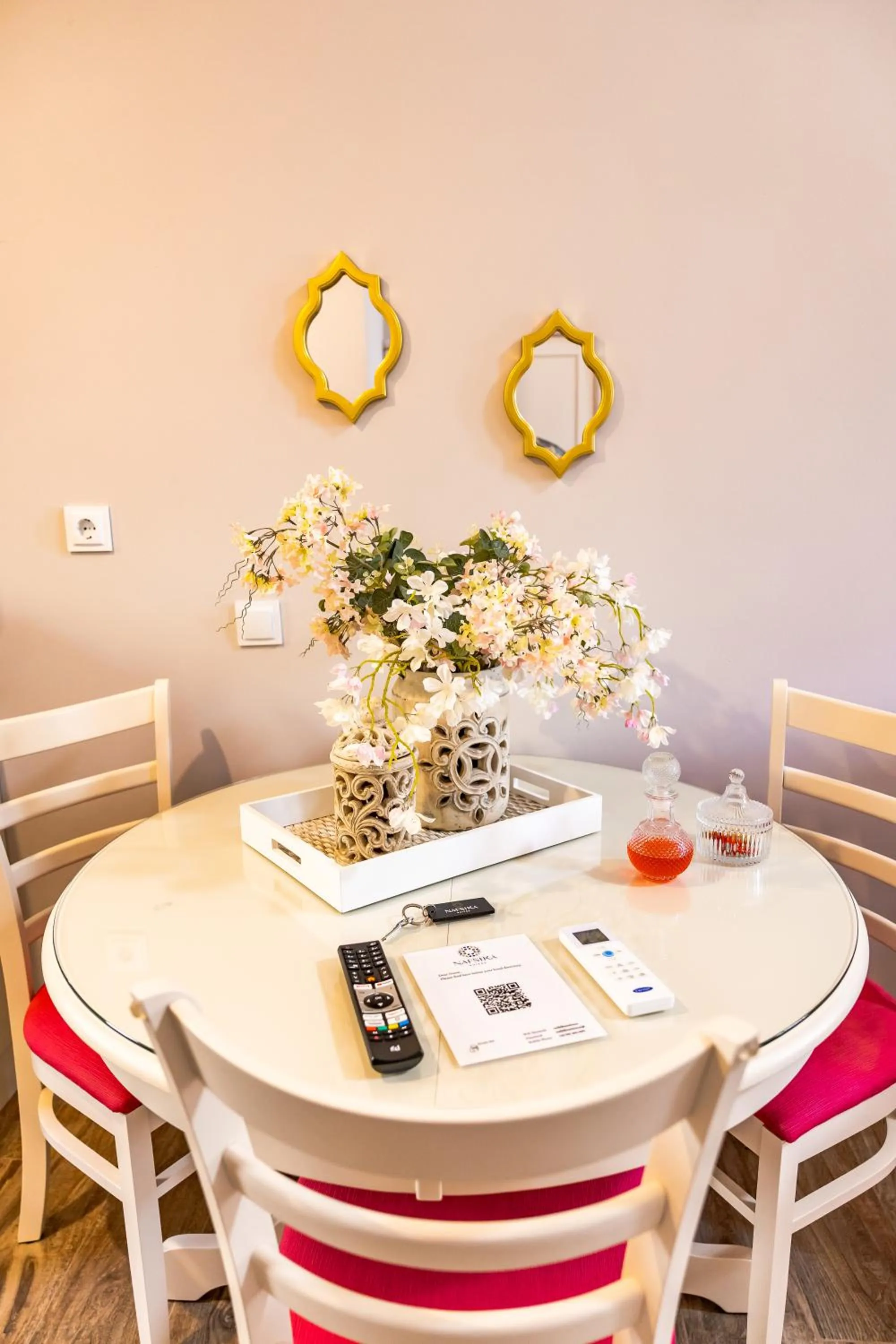 Dining area in Nafsika Suites