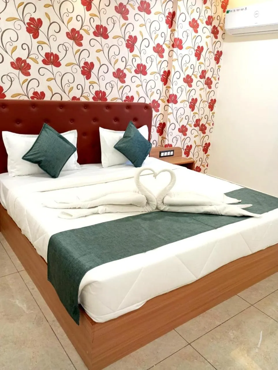 Bed in The Sky Comfort Beach Hotel, Dwarka