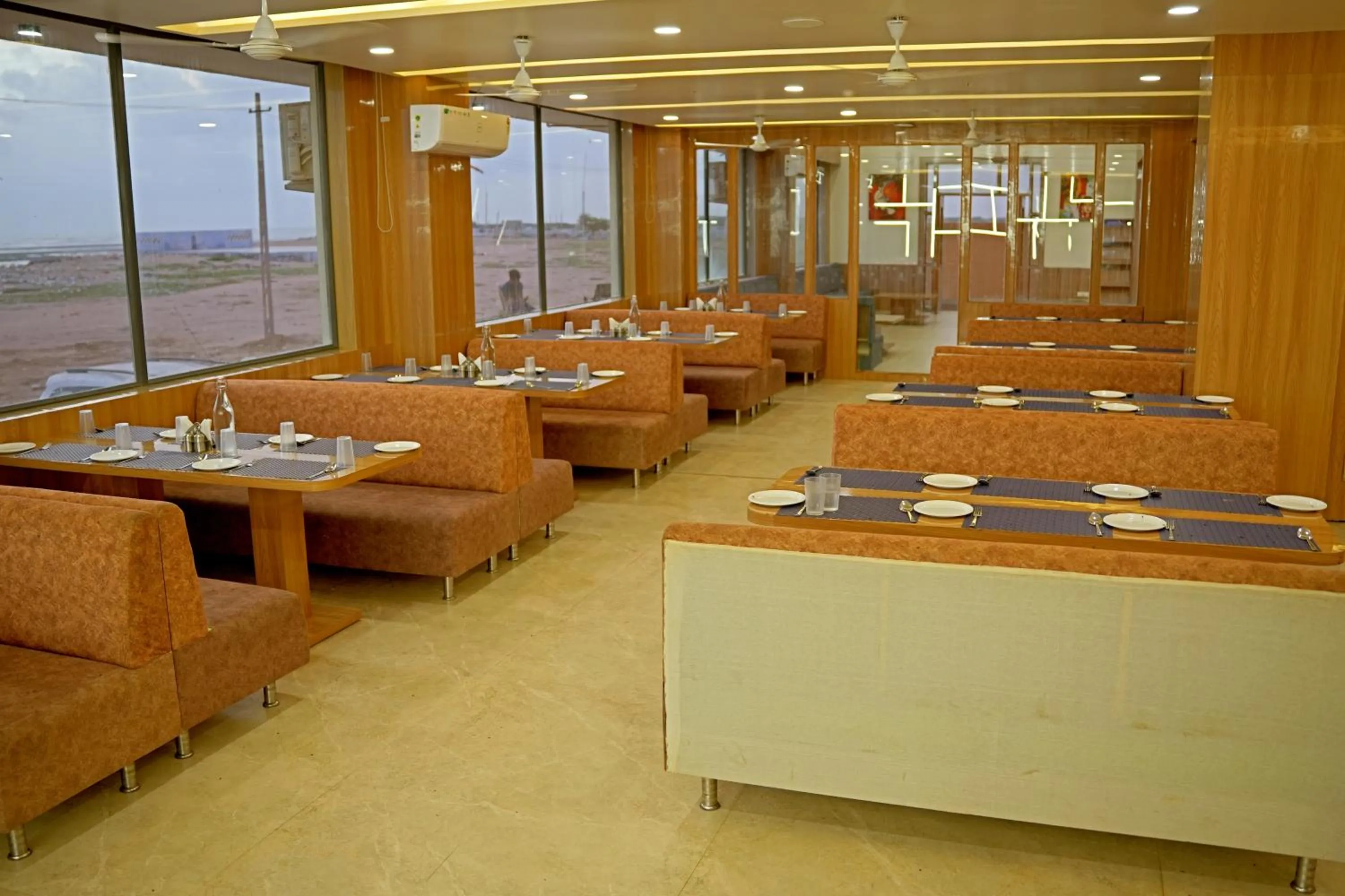 The Sky Comfort Beach Hotel, Dwarka