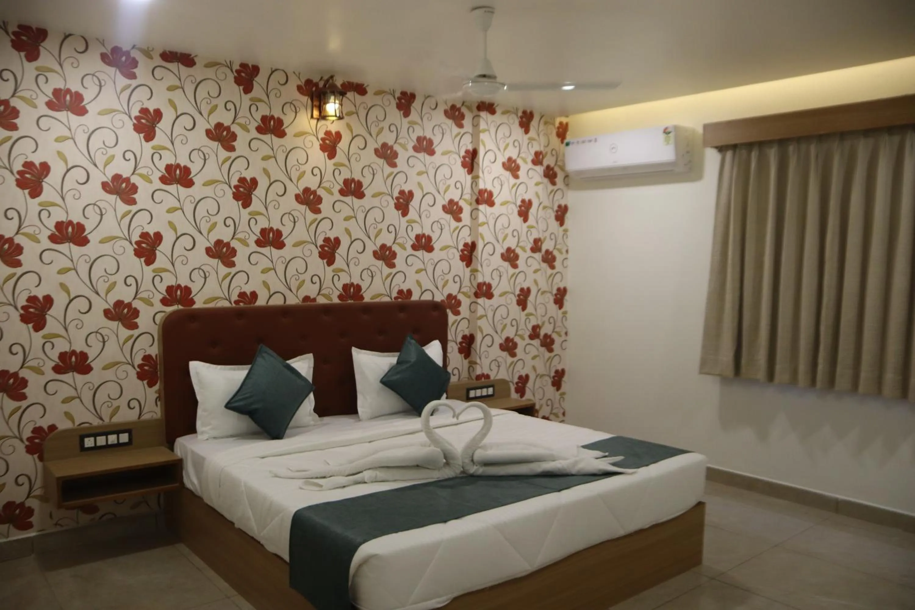 Bedroom in The Sky Comfort Beach Hotel, Dwarka