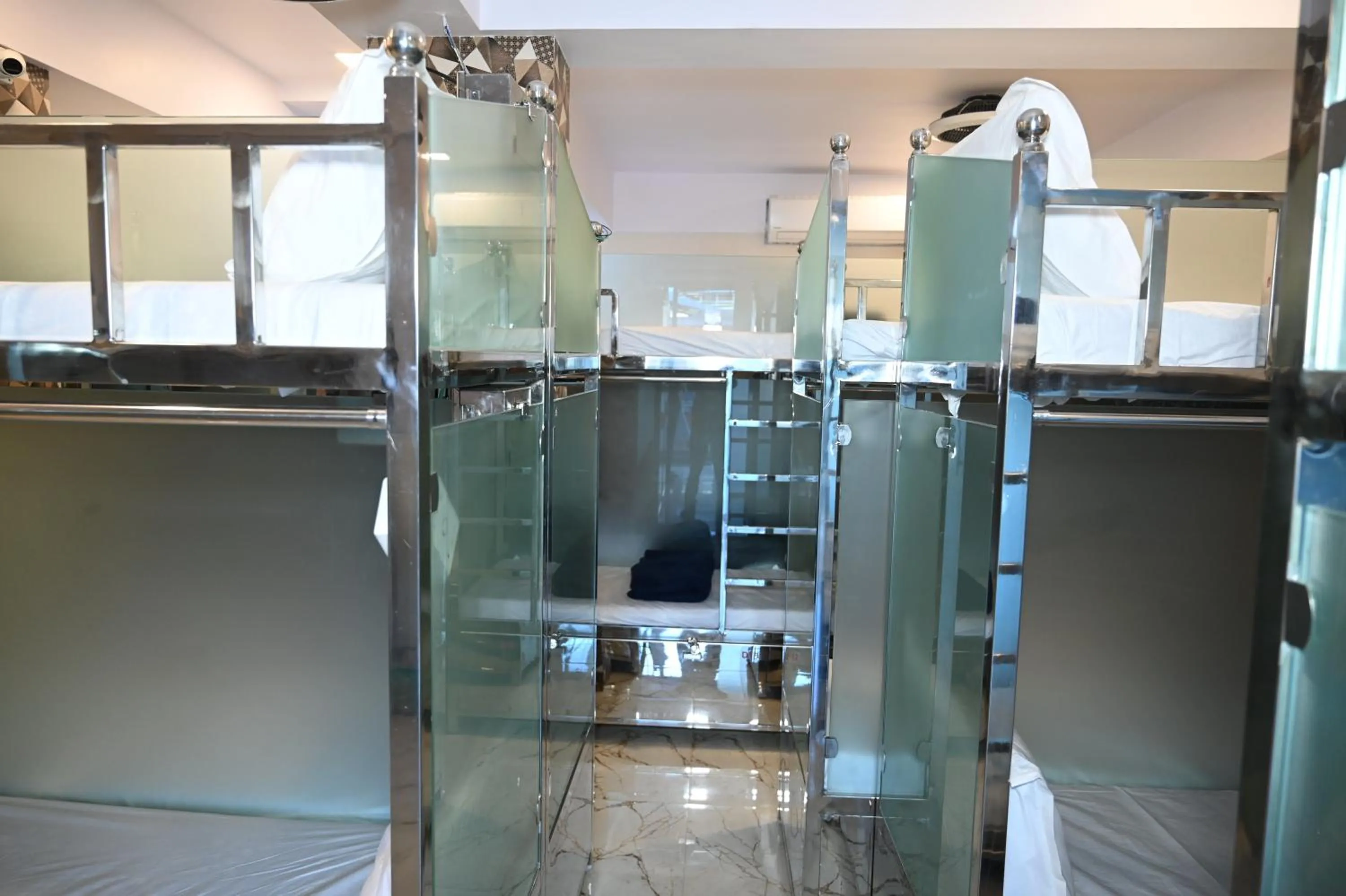 Bed in Sagar Dormitory Andheri - Nearest to Andheri Railway Station West