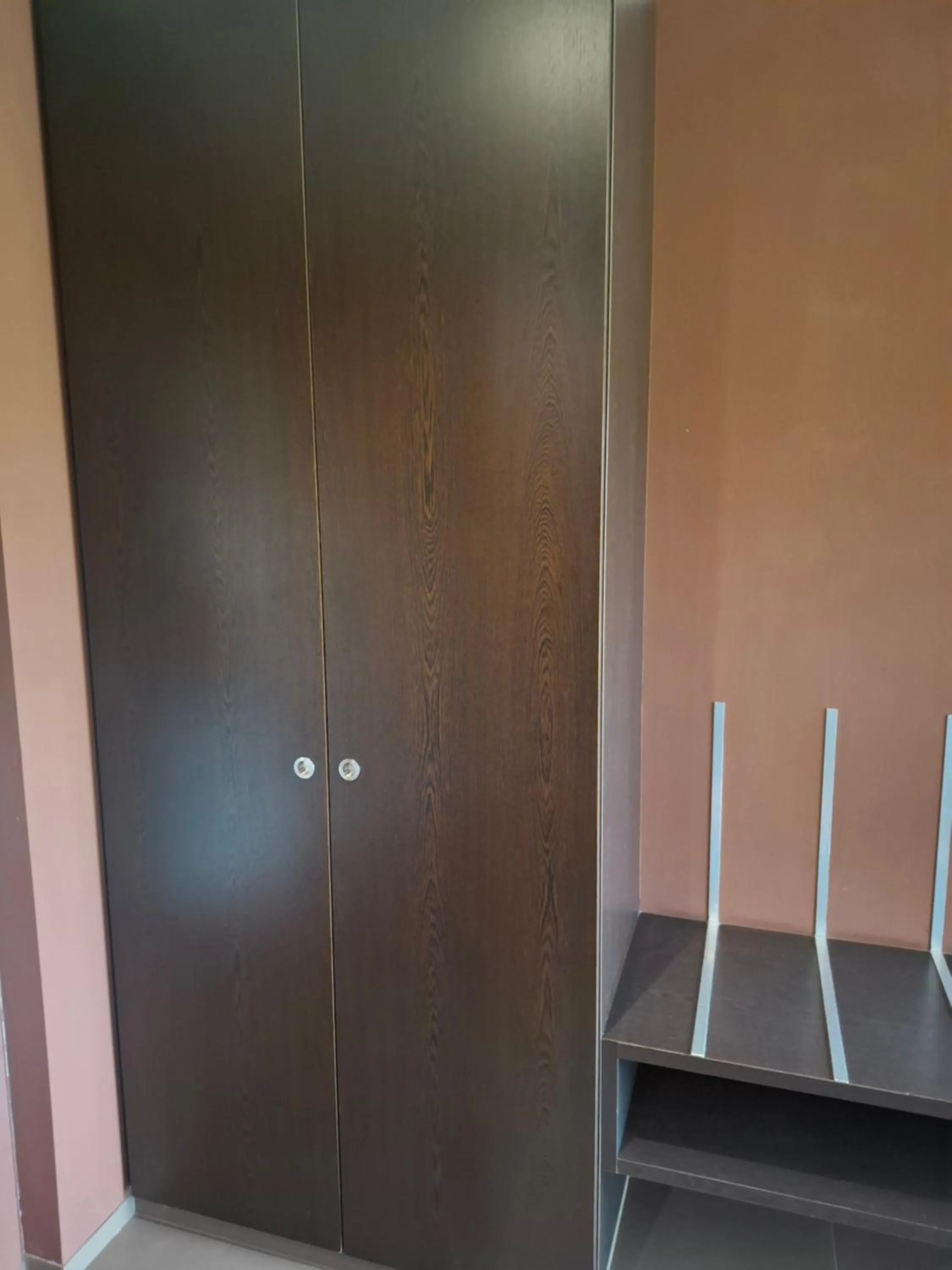 wardrobe in B&B Finis terrae with wellness