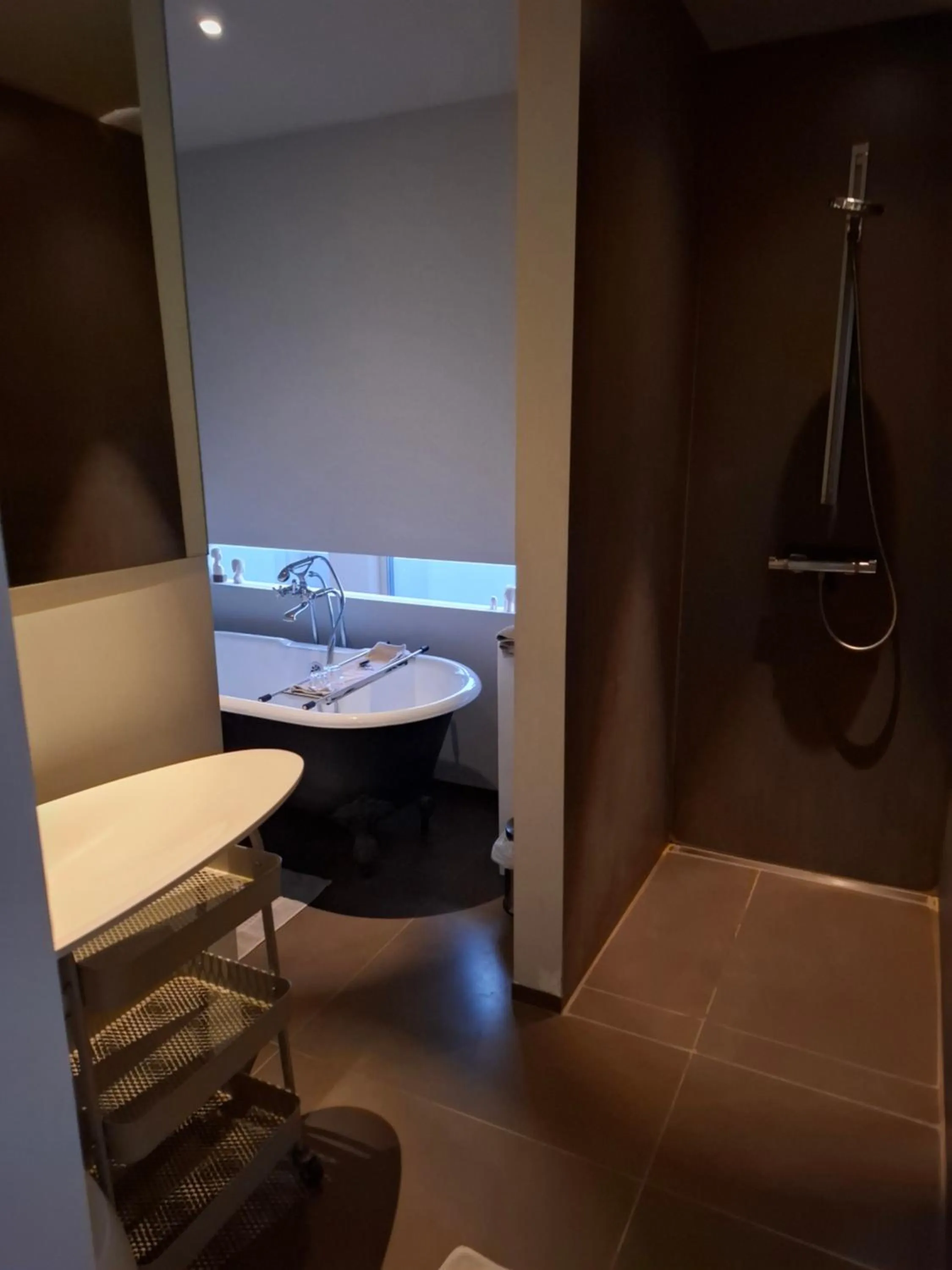 Shower in B&B Finis terrae with wellness