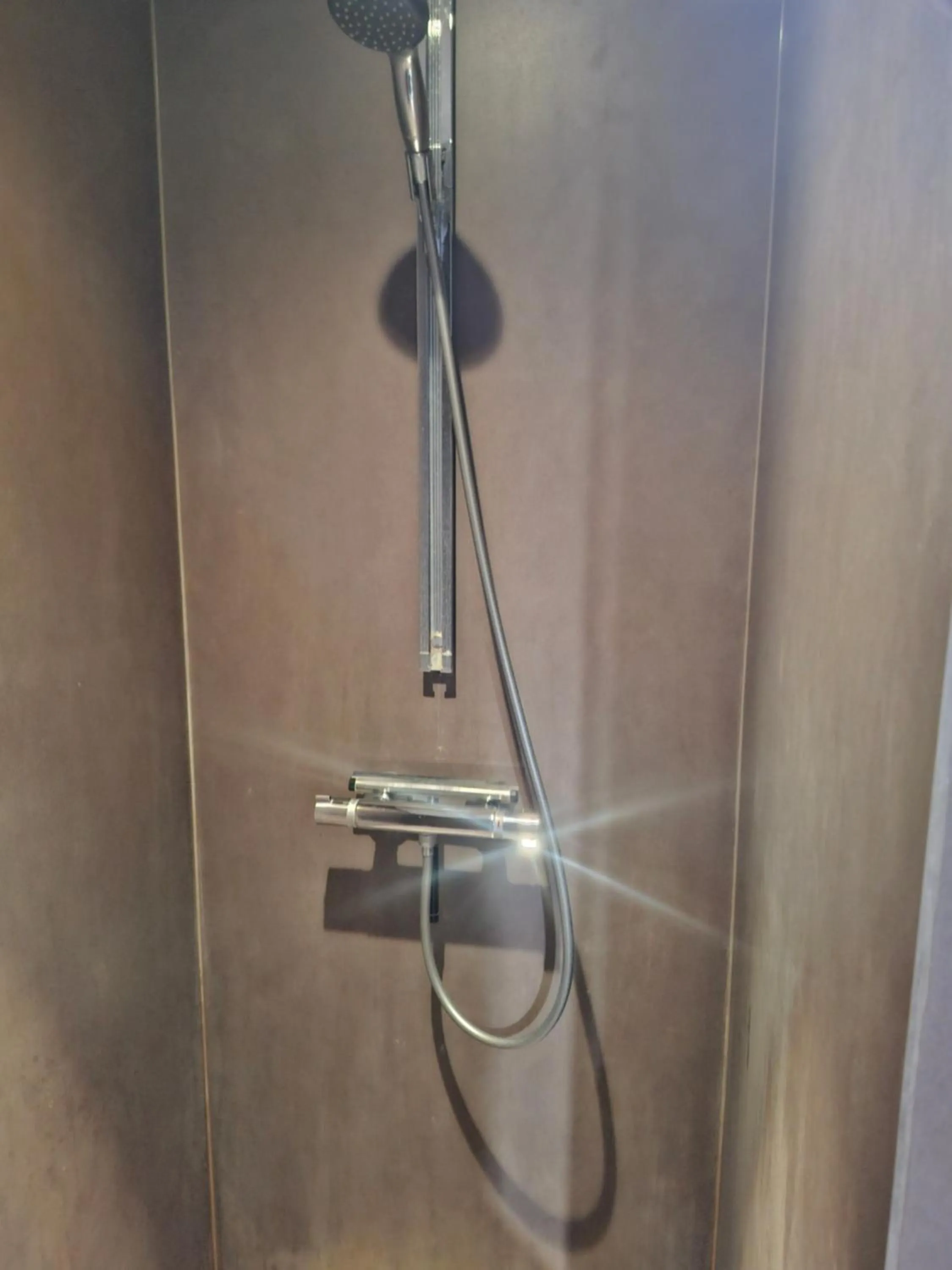 Shower in B&B Finis terrae with wellness