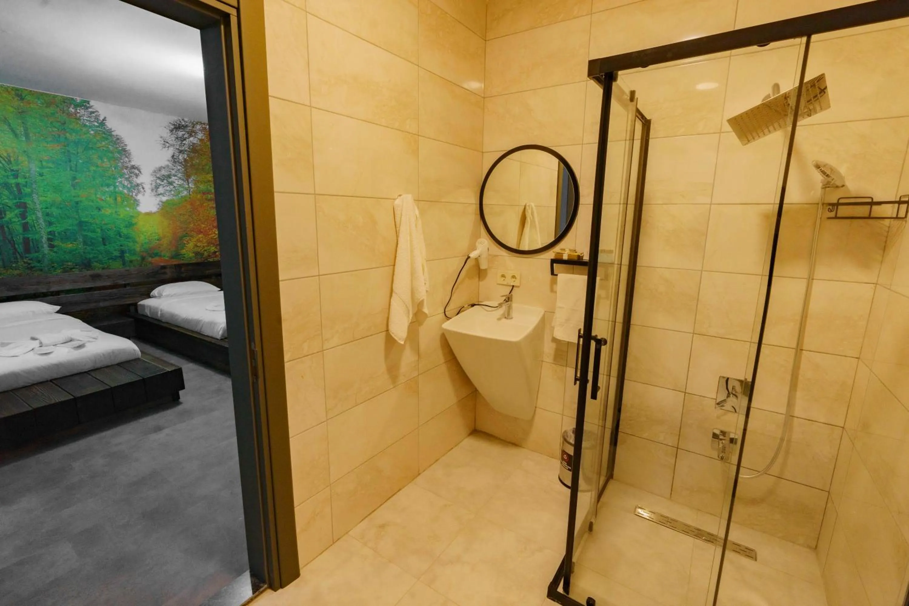 Shower in Macartaşı Hotel