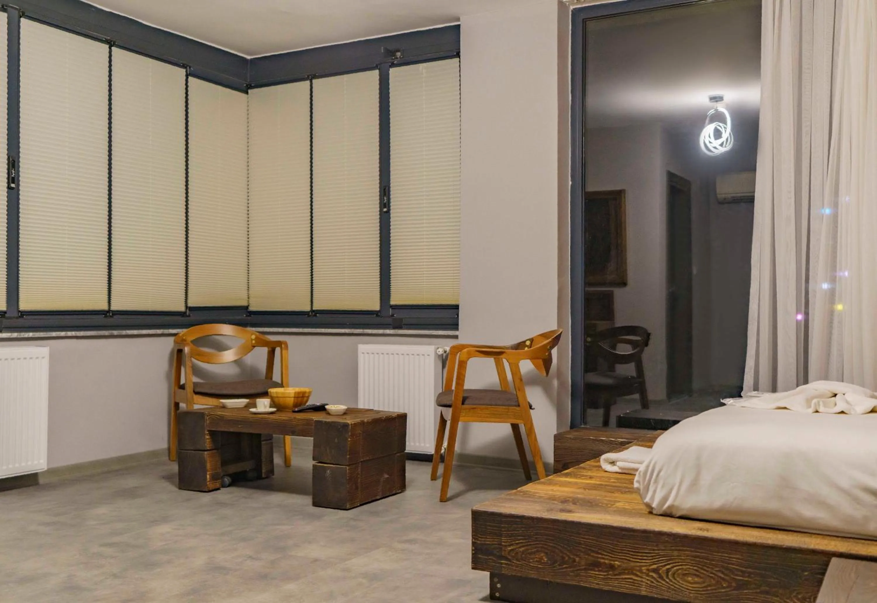 Seating area in Macartaşı Hotel