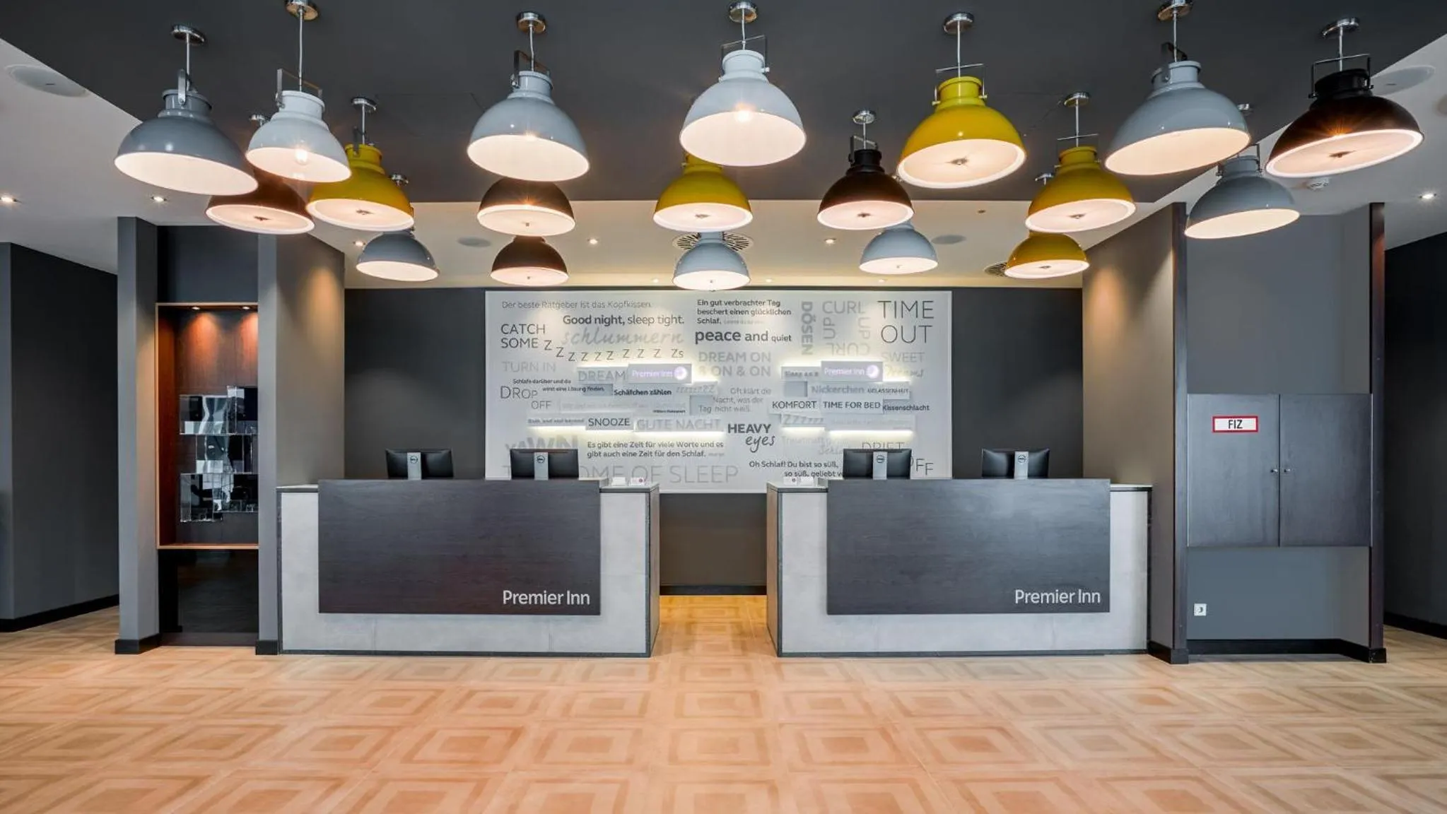 Lobby or reception in Premier Inn Nürnberg City Opernhaus