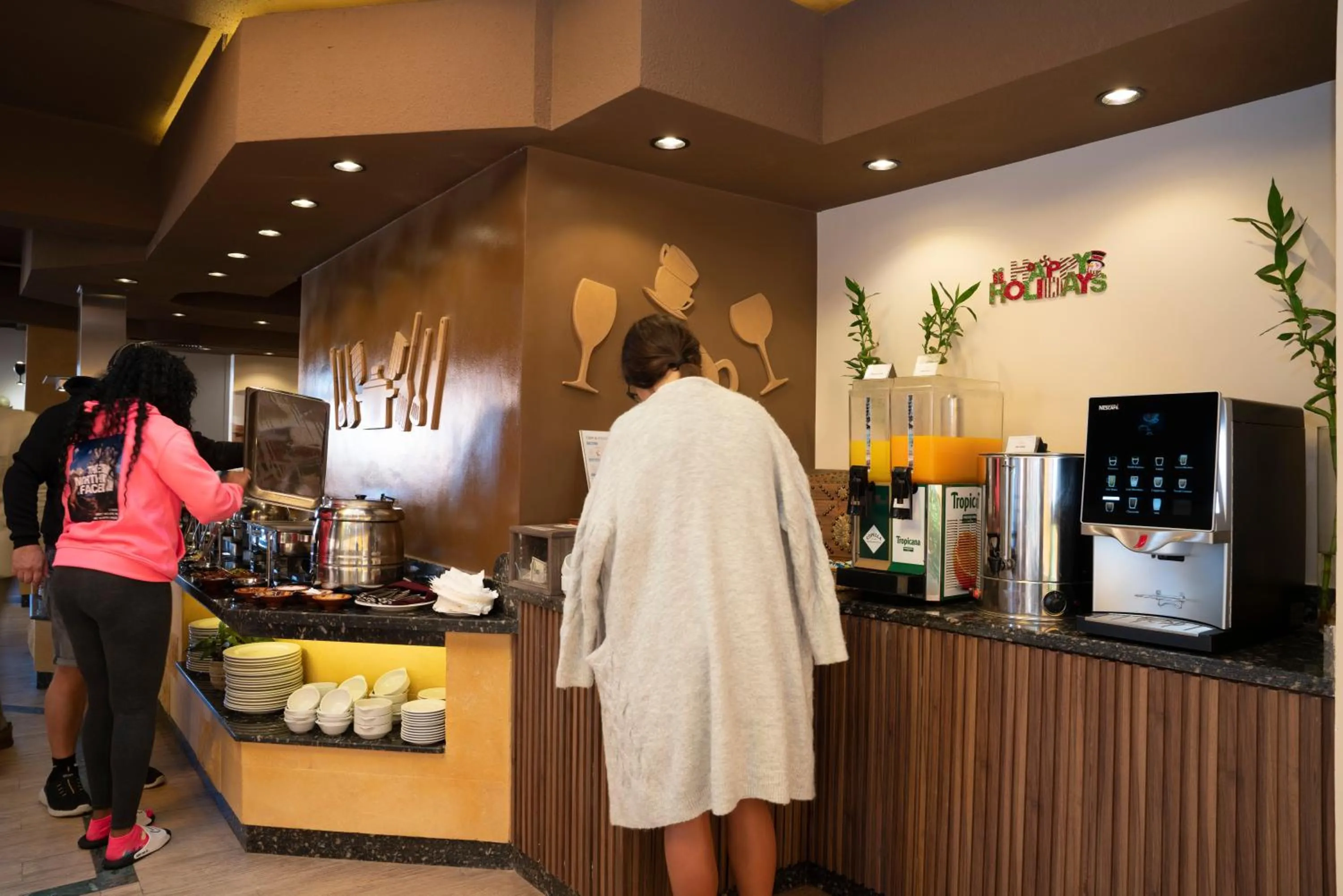 People in Al Dora Residence Suites Hurghada