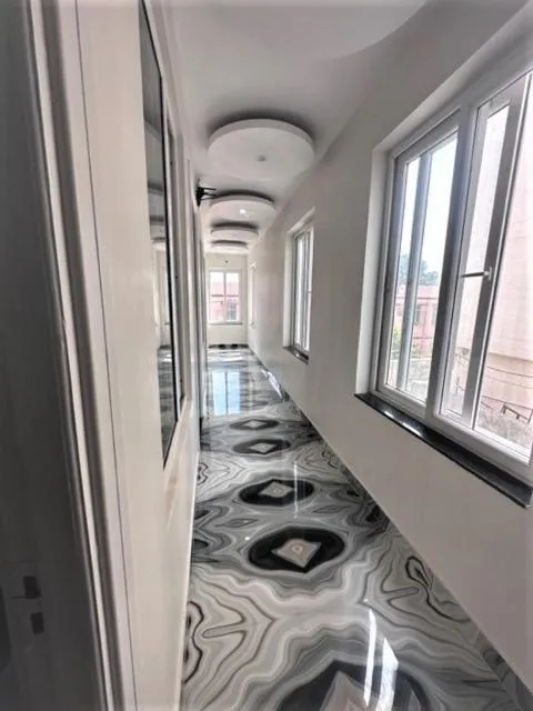 Hotel Yog Safari, Behind Parmarth Niketan