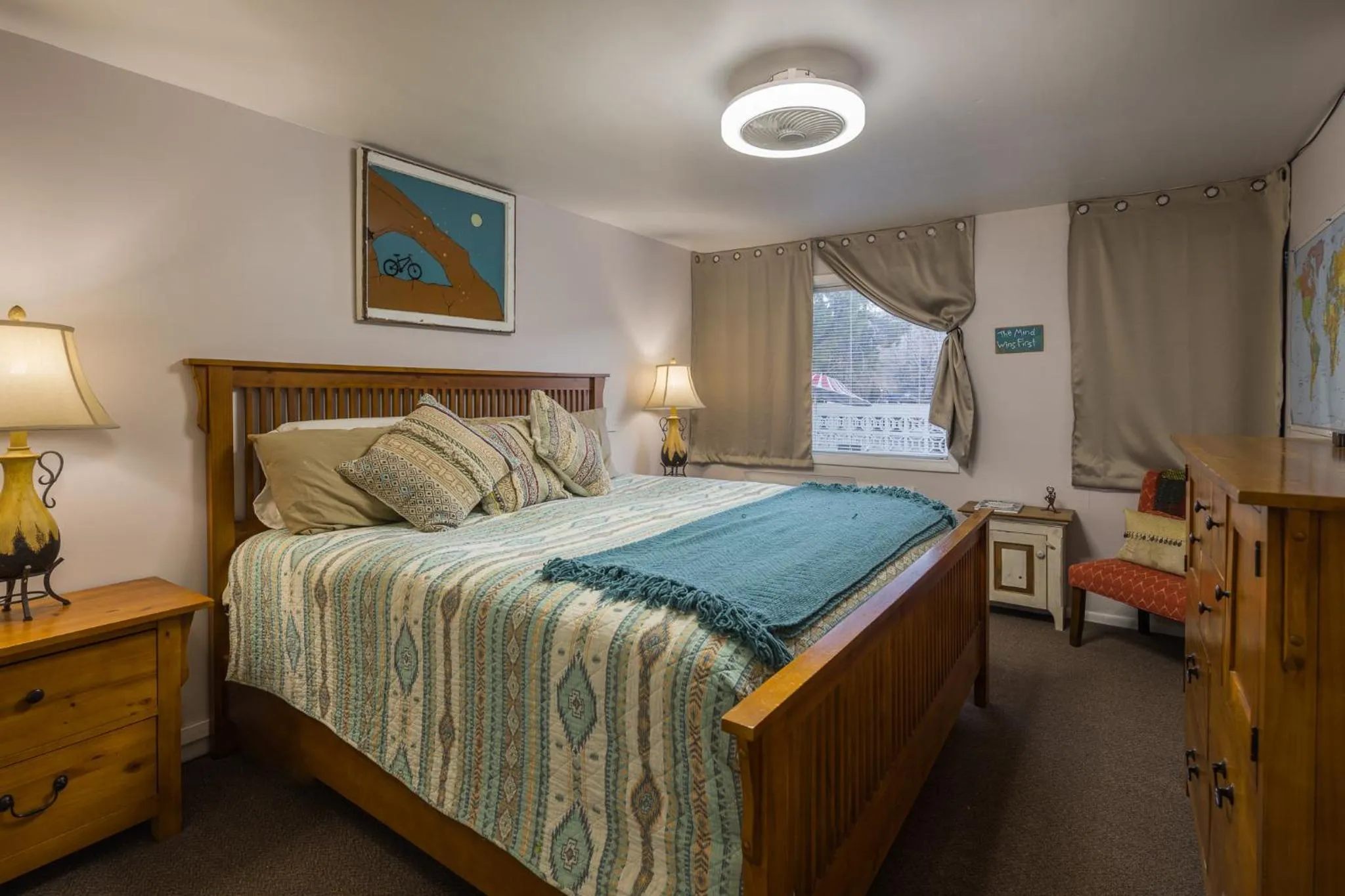 Bedroom, Bed in Apache Motel