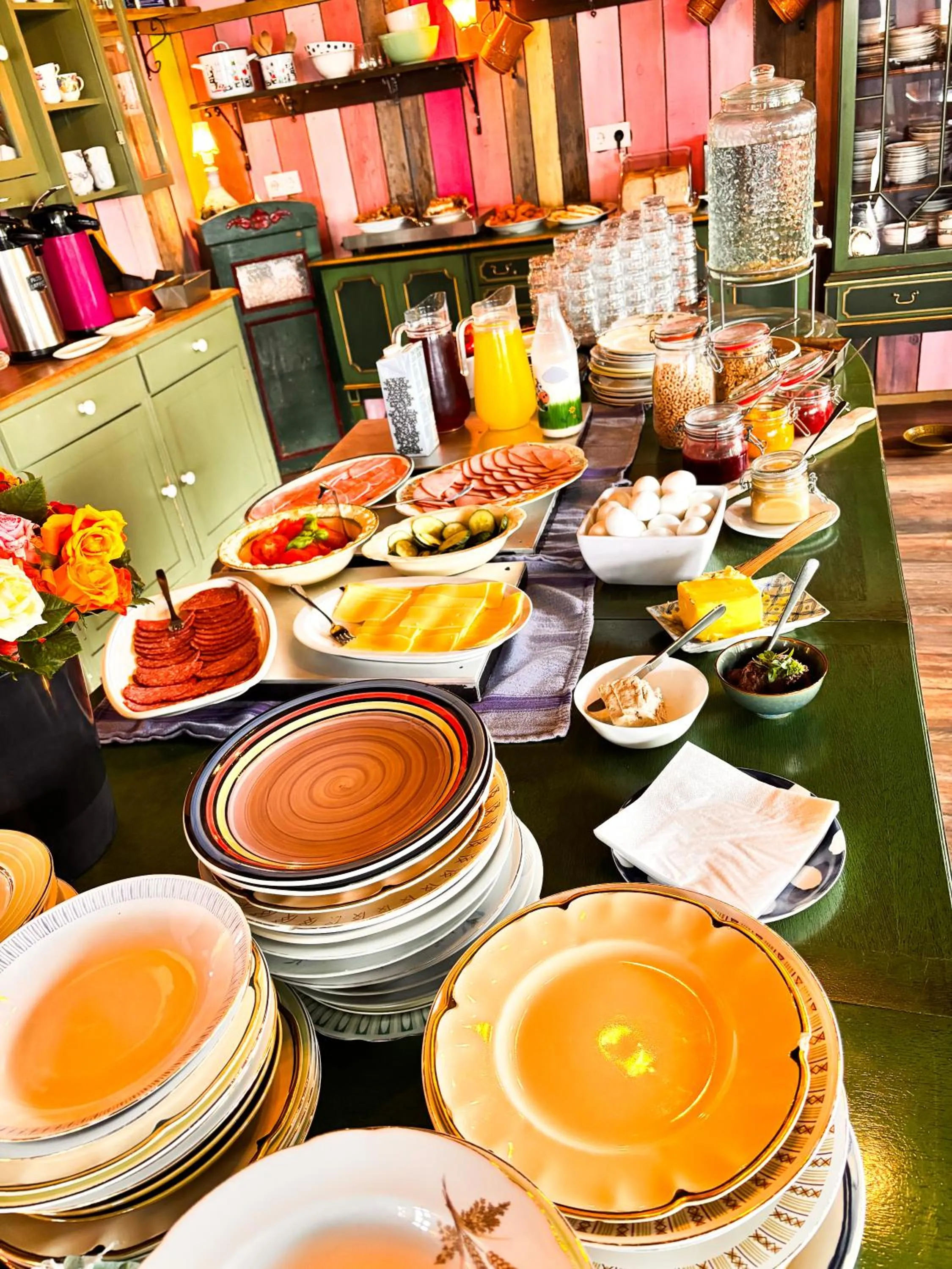 Breakfast in Hotel Brú countryside