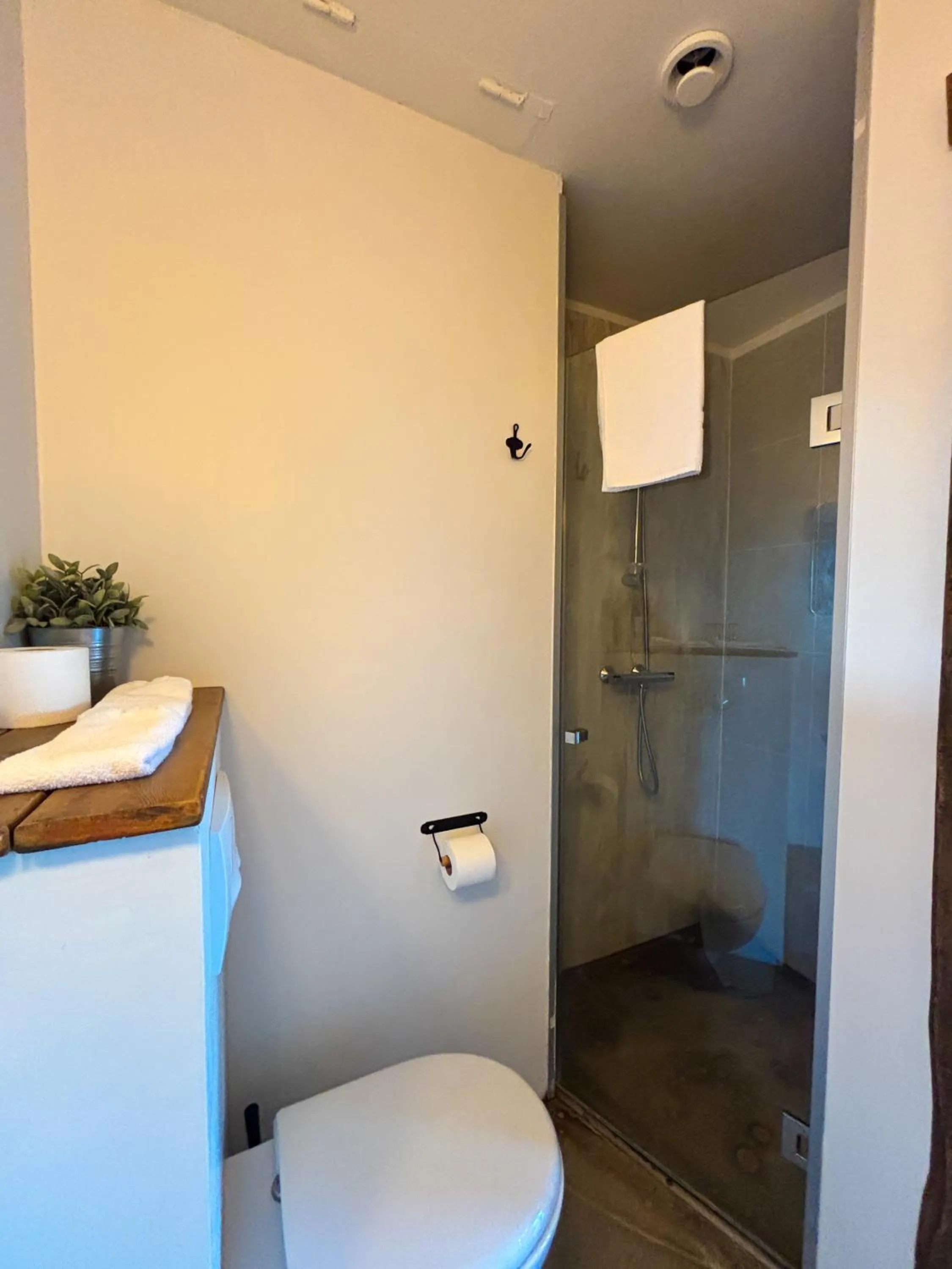 Bathroom in Hotel Brú countryside