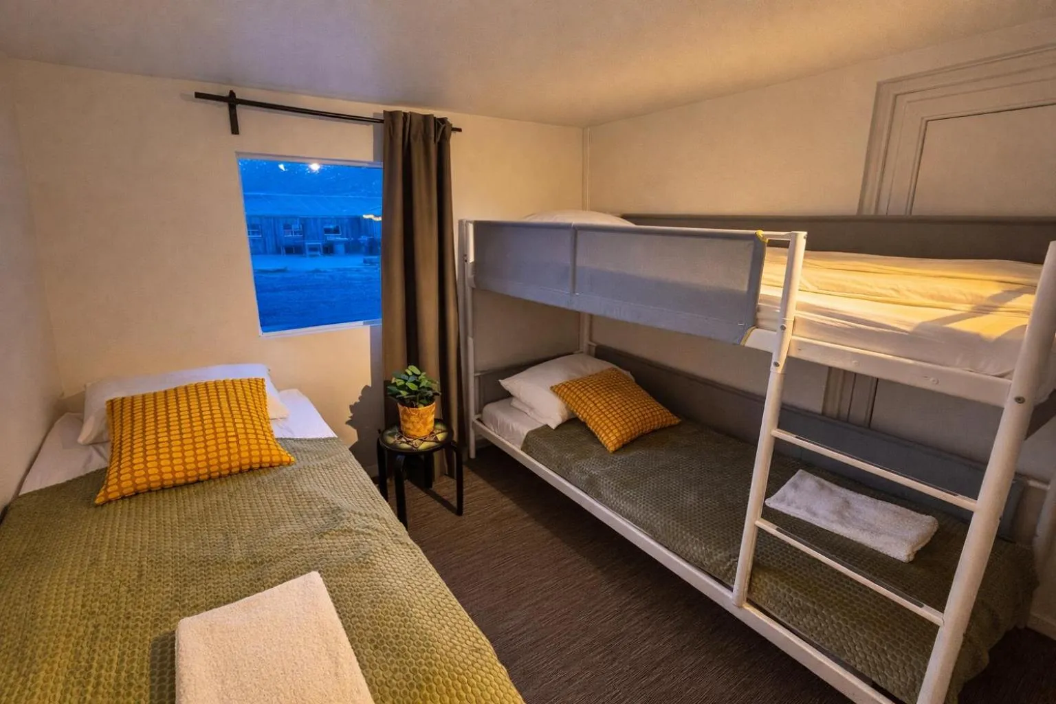 Bed in Hotel Brú countryside