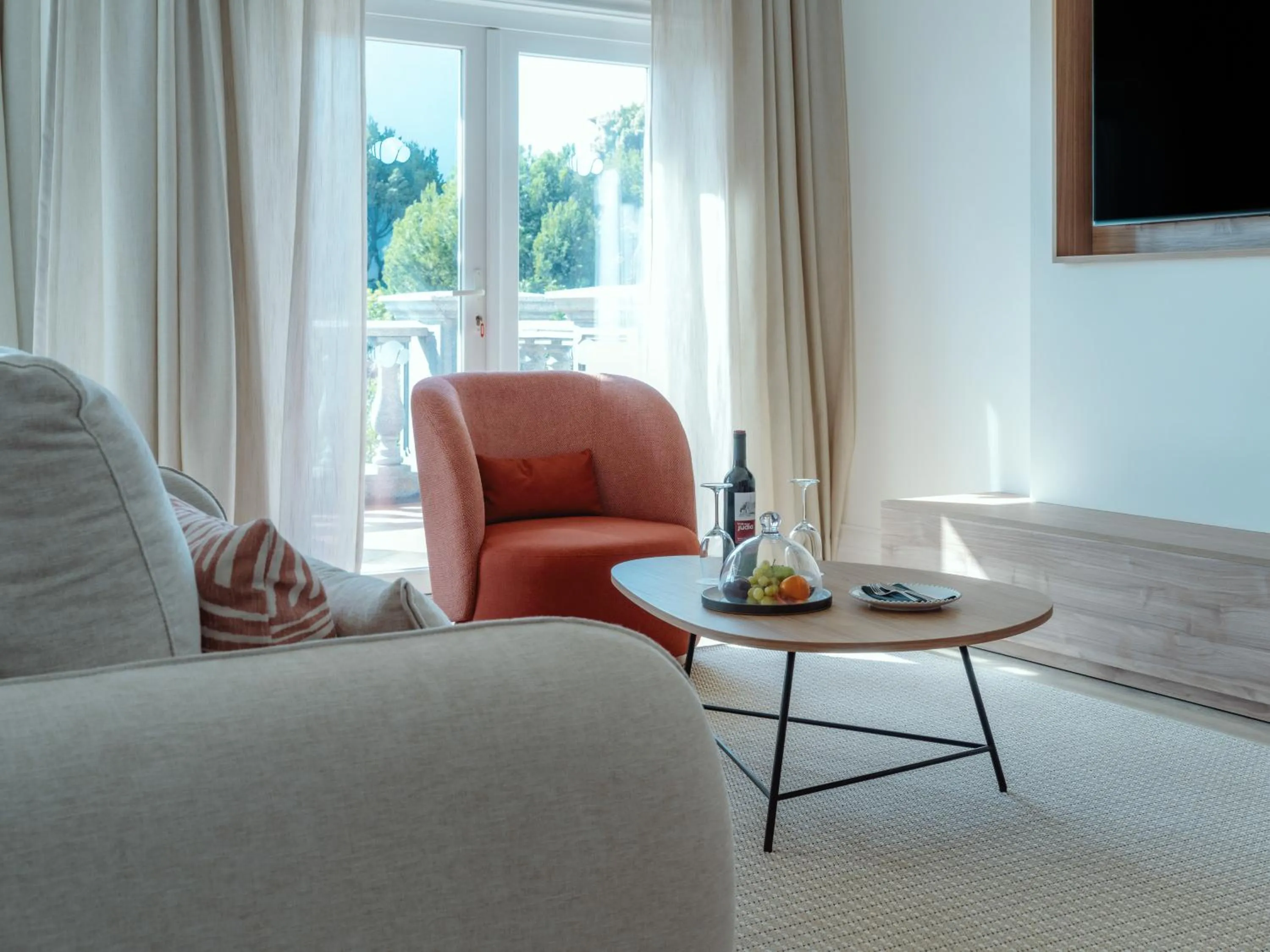 Living room in Dreams Madeira Resort Spa & Marina