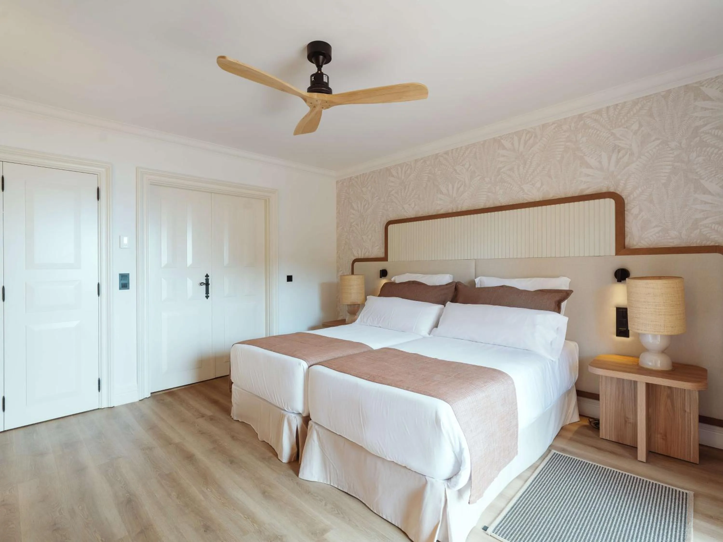 Photo of the whole room, Bed in Dreams Madeira Resort Spa & Marina