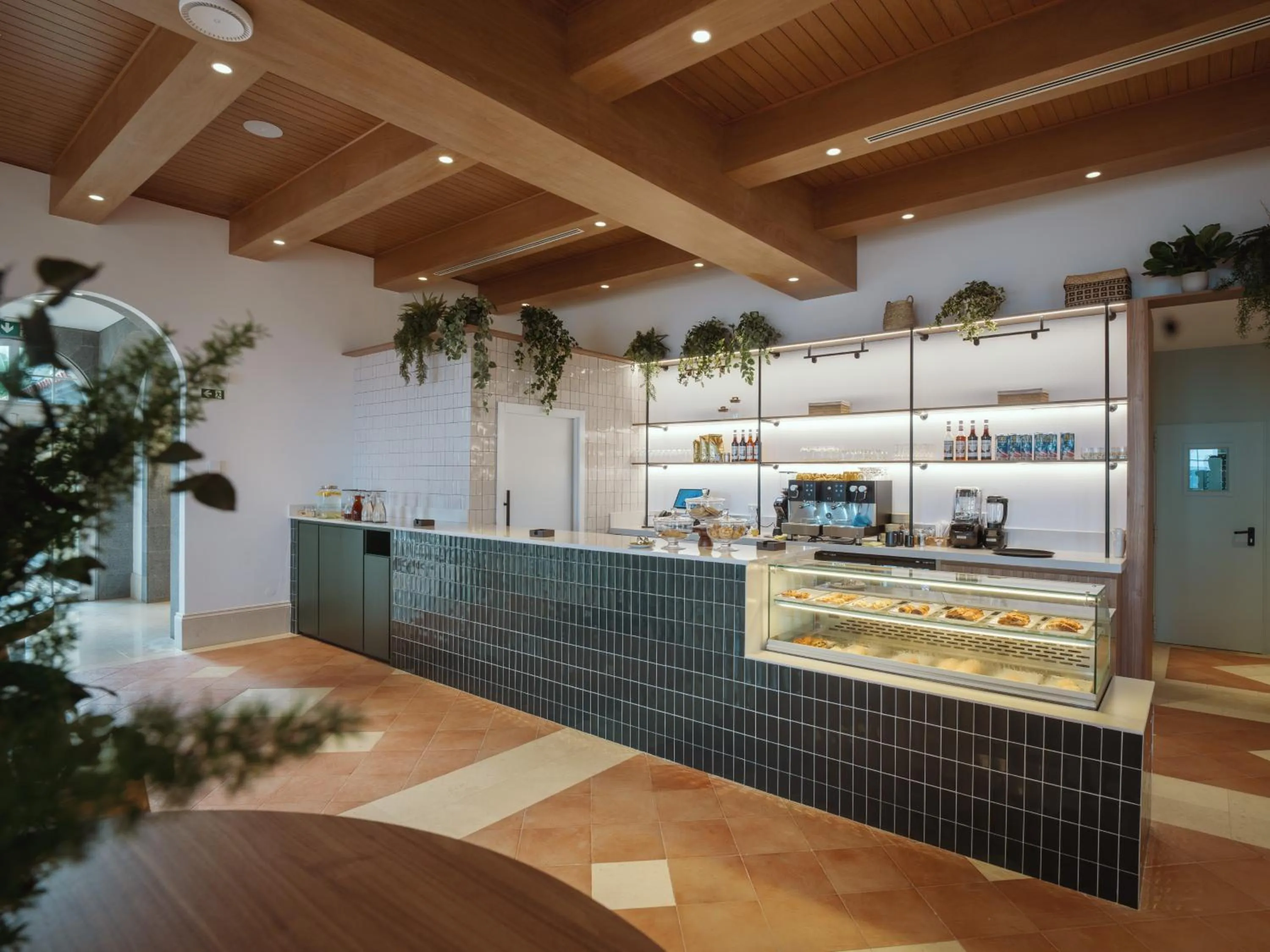 Lounge or bar in Dreams Madeira Resort Spa & Marina