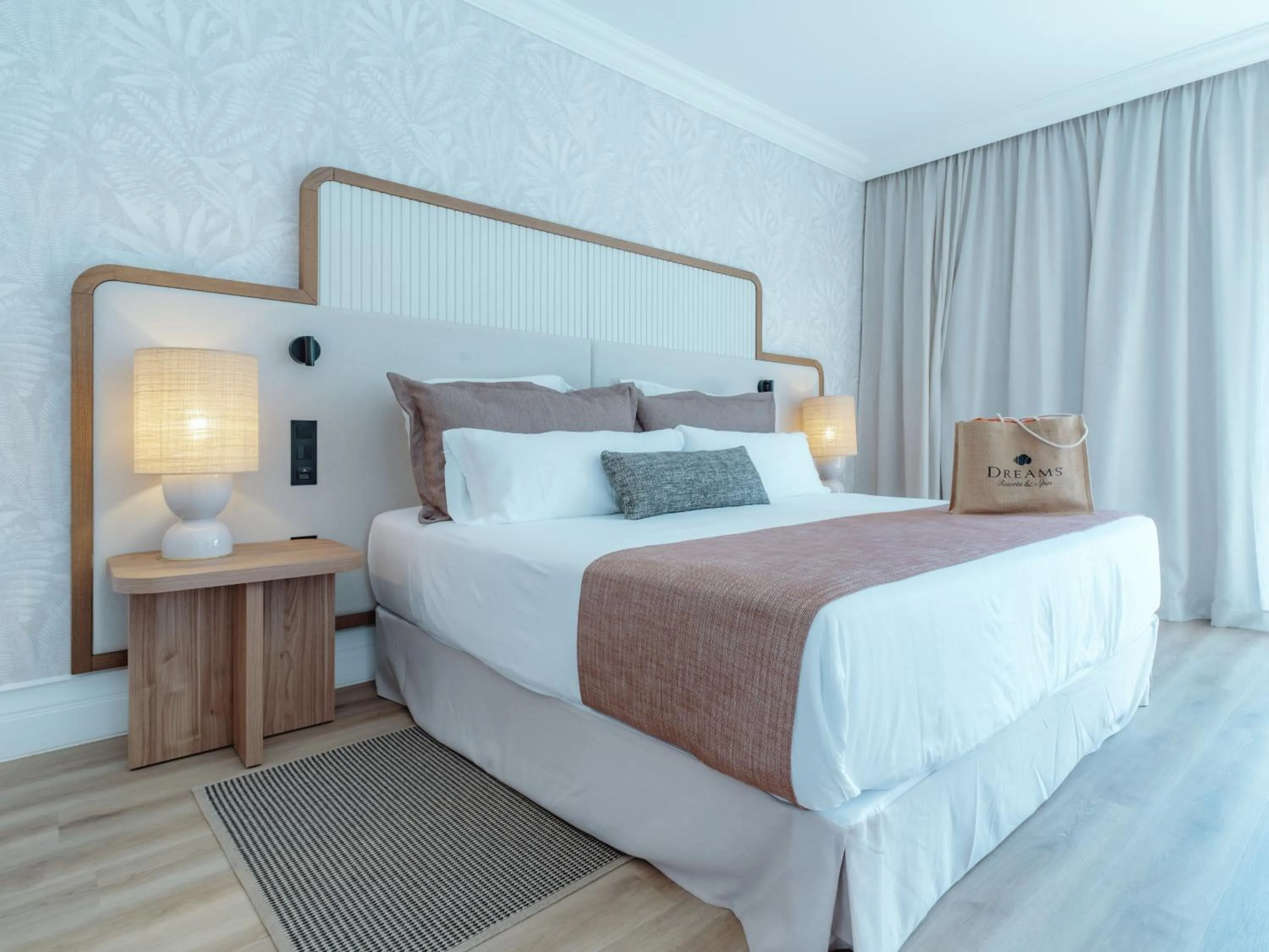 Bed in Dreams Madeira Resort Spa & Marina