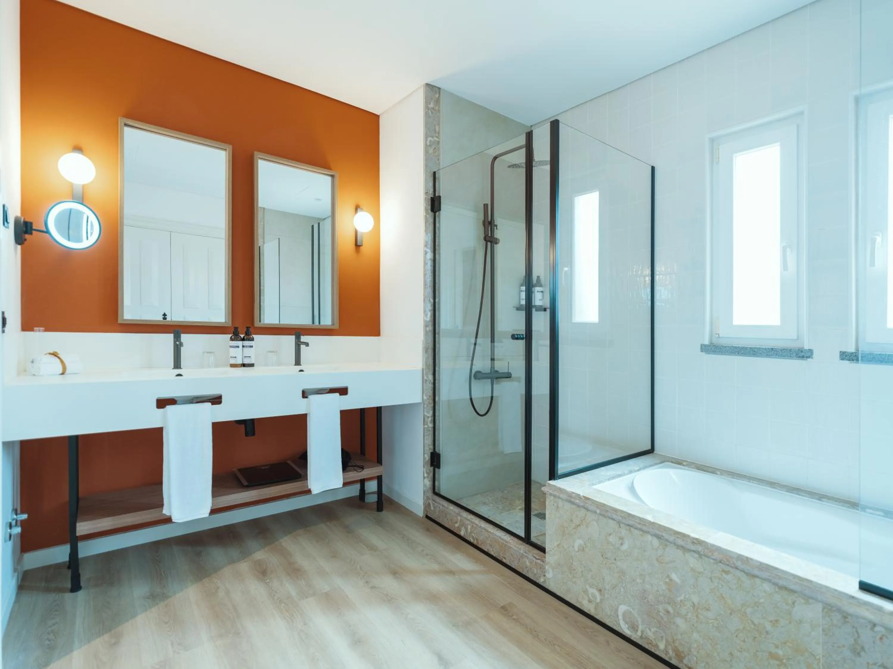 Shower in Dreams Madeira Resort Spa & Marina