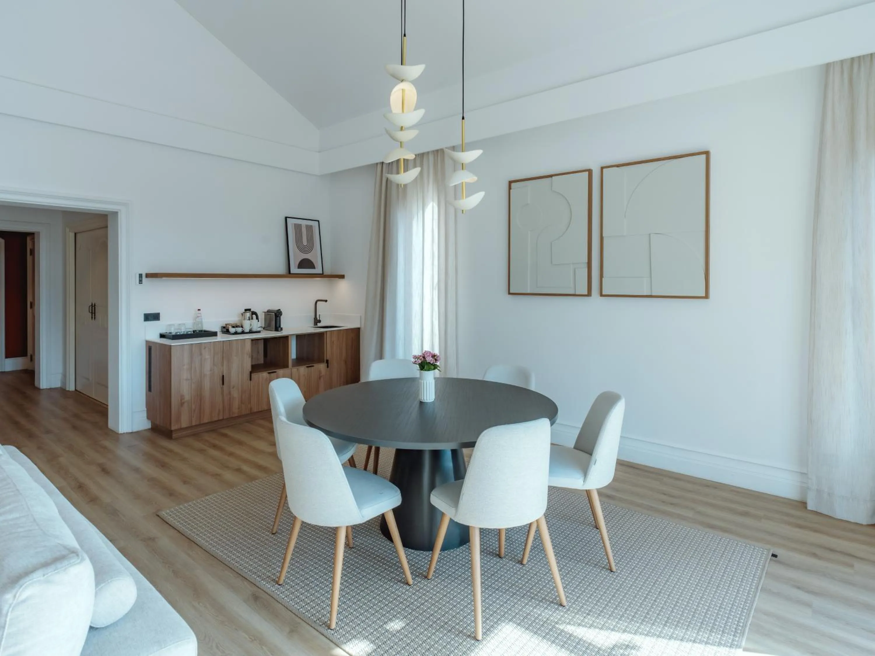 Living room in Dreams Madeira Resort Spa & Marina