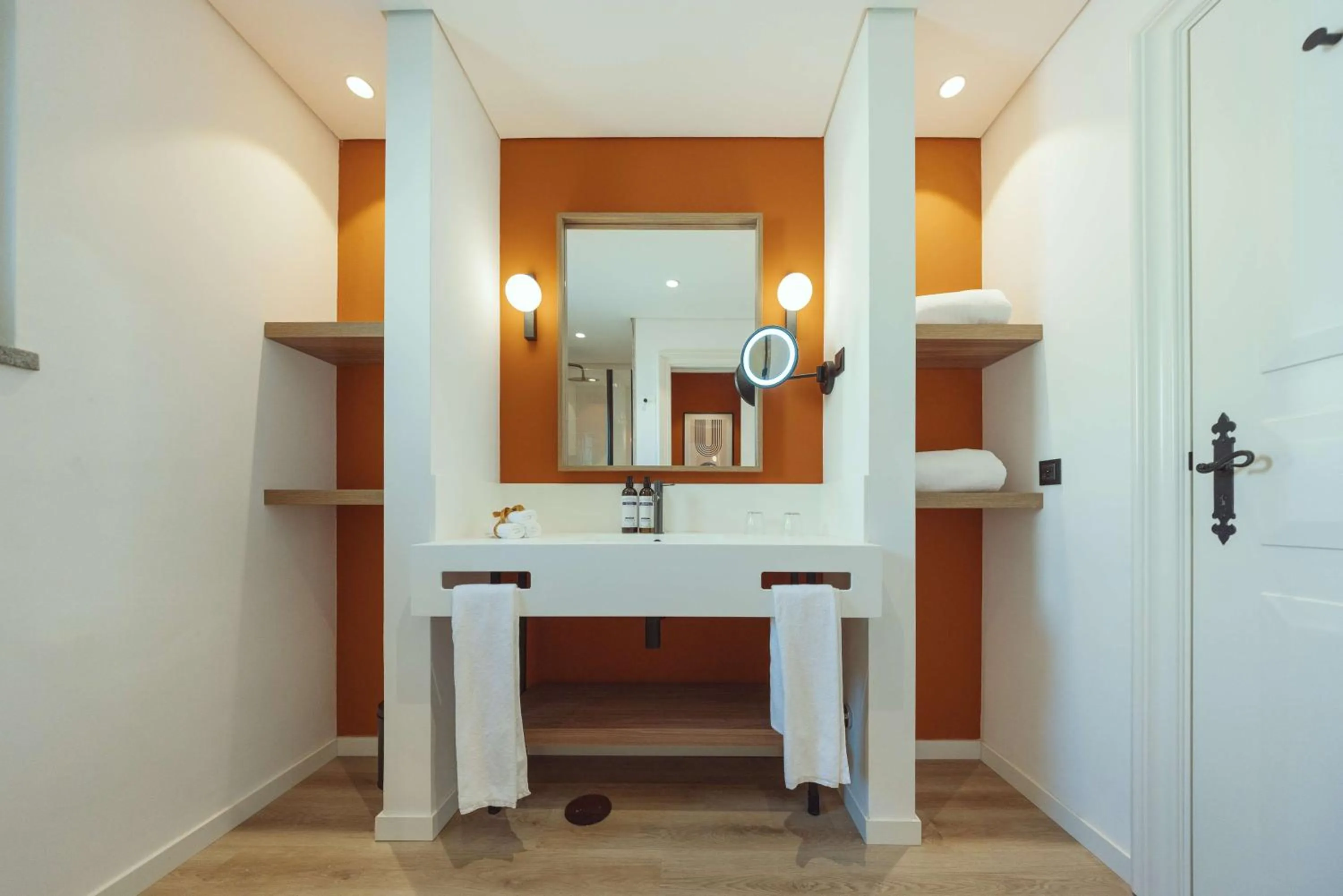 Bathroom in Dreams Madeira Resort Spa & Marina