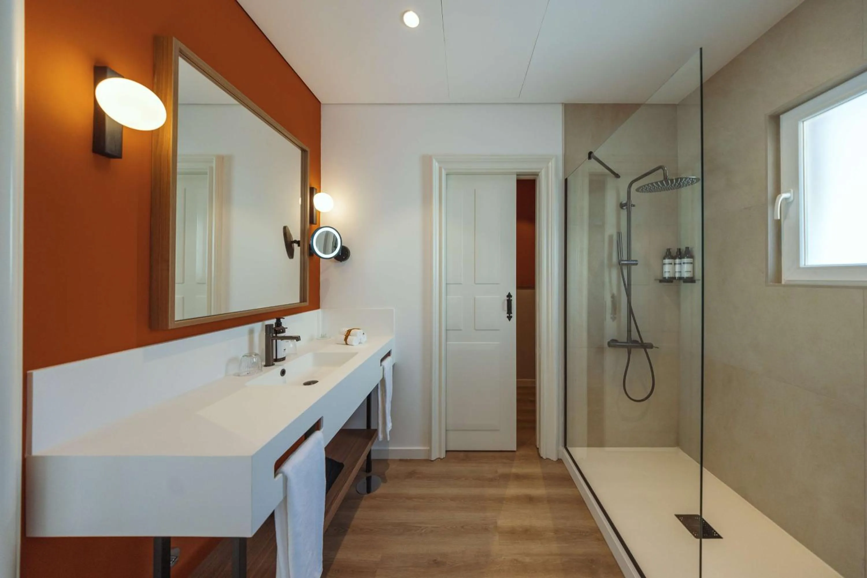 Bathroom in Dreams Madeira Resort Spa & Marina