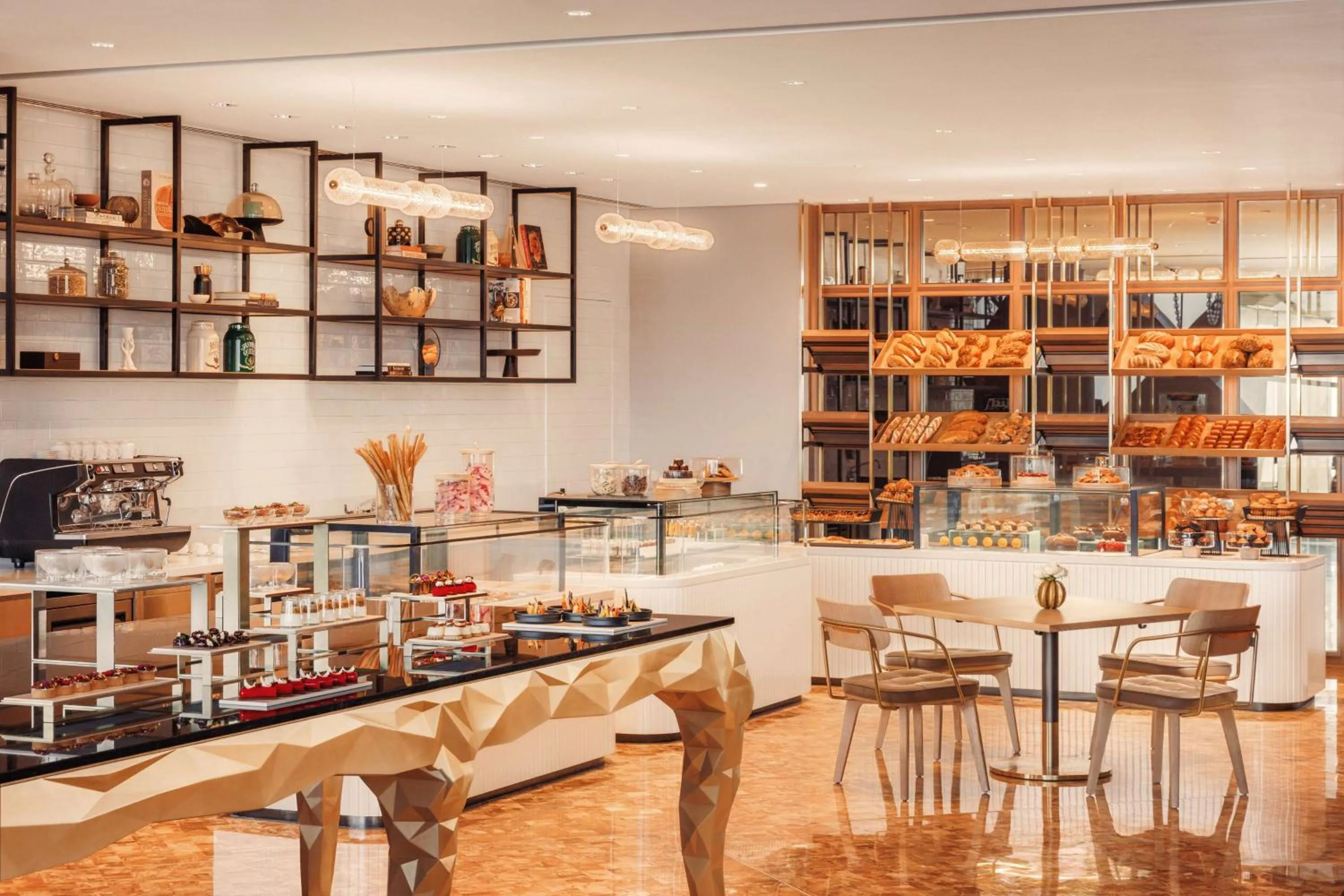 Restaurant/places to eat in One&Only One Za'abeel