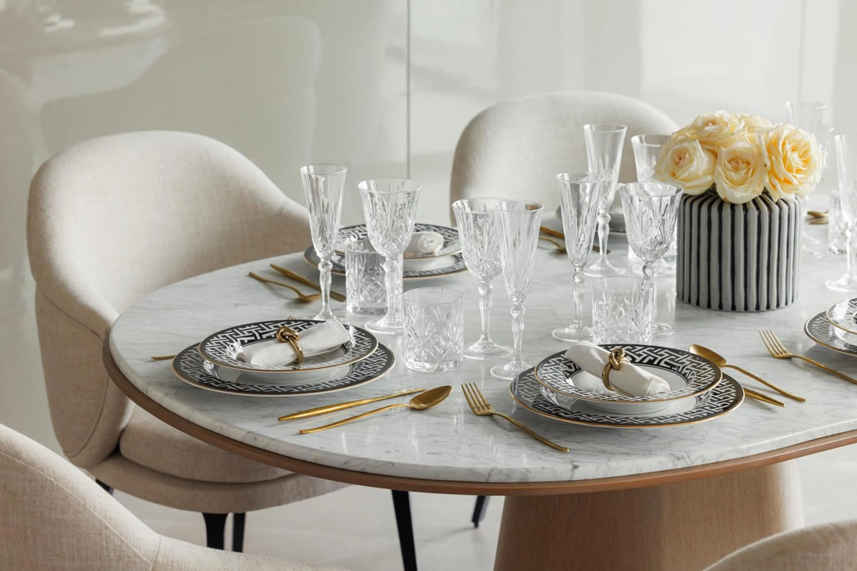 Dining area in One&Only One Za'abeel