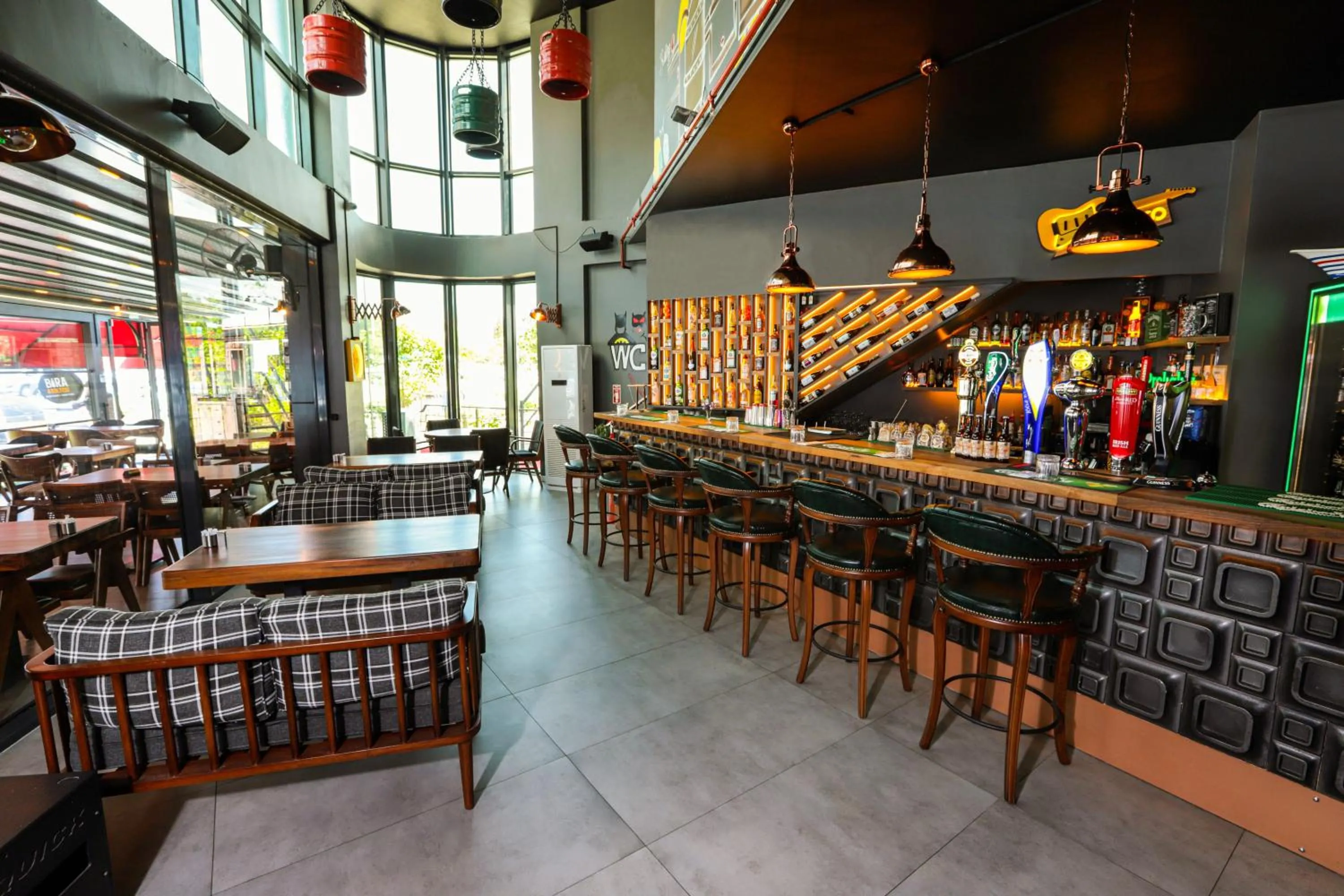 Seating area in Brand Business Hotel