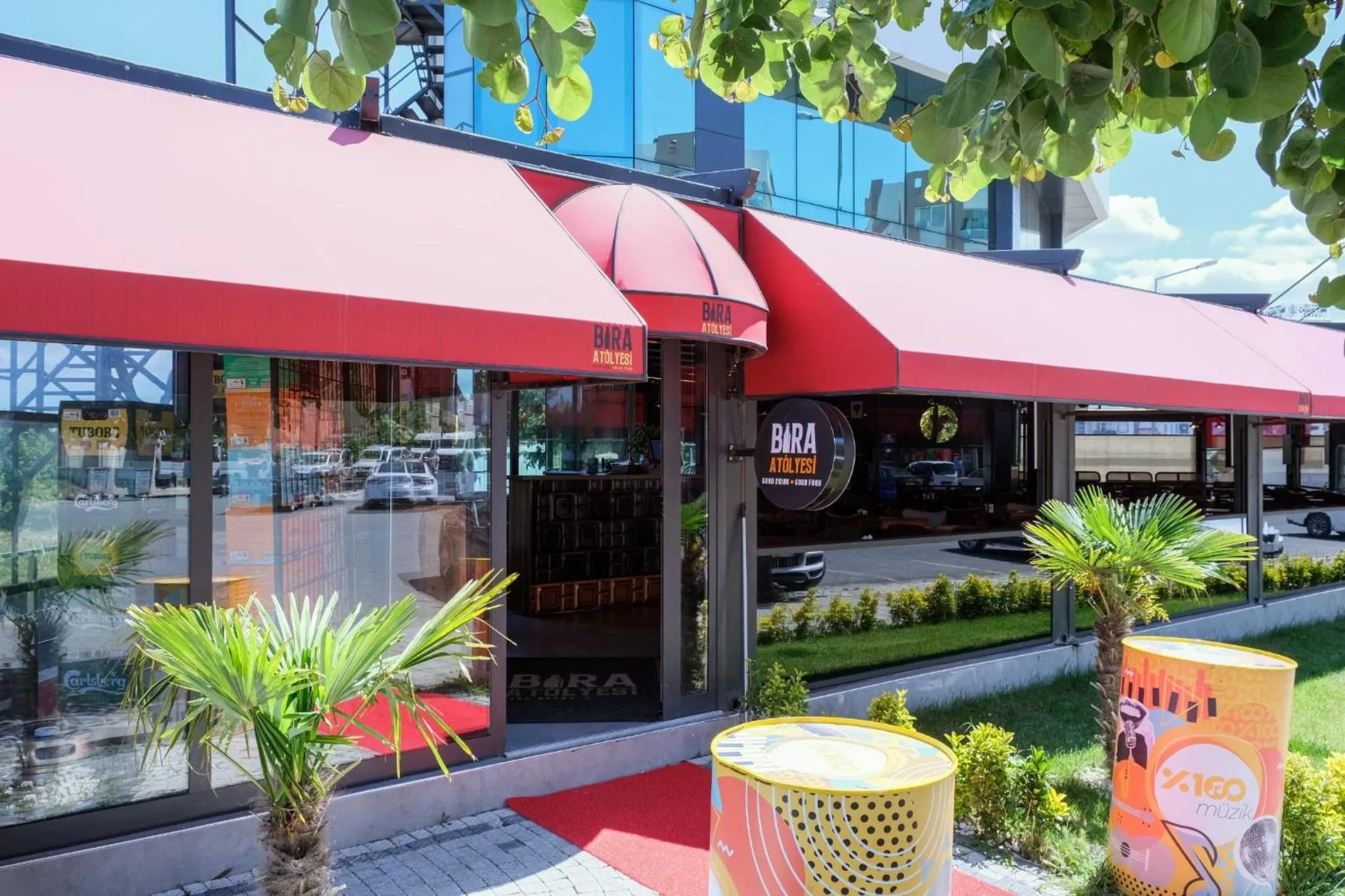 Quiet street view in Brand Business Hotel