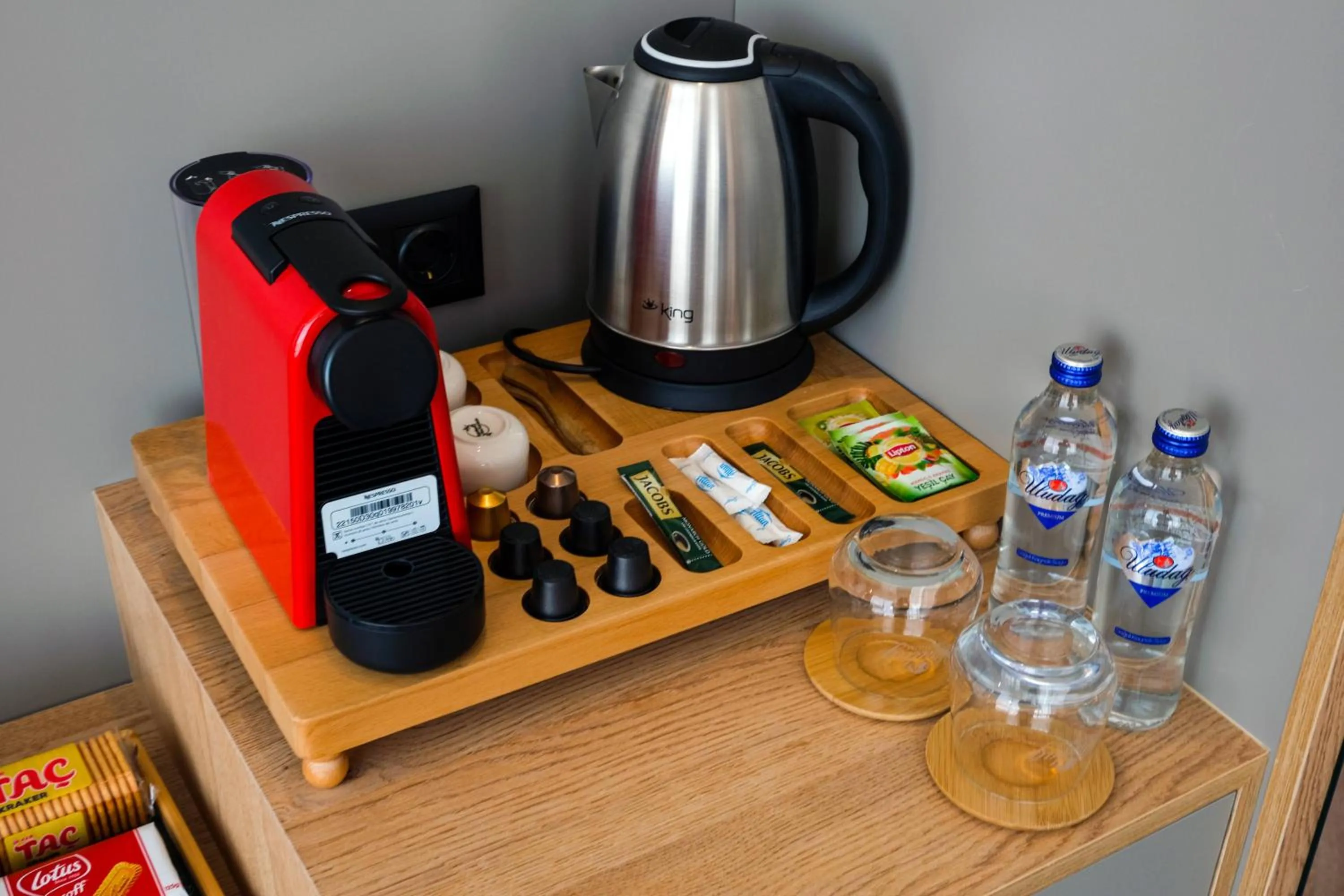 Coffee/tea facilities in Brand Business Hotel