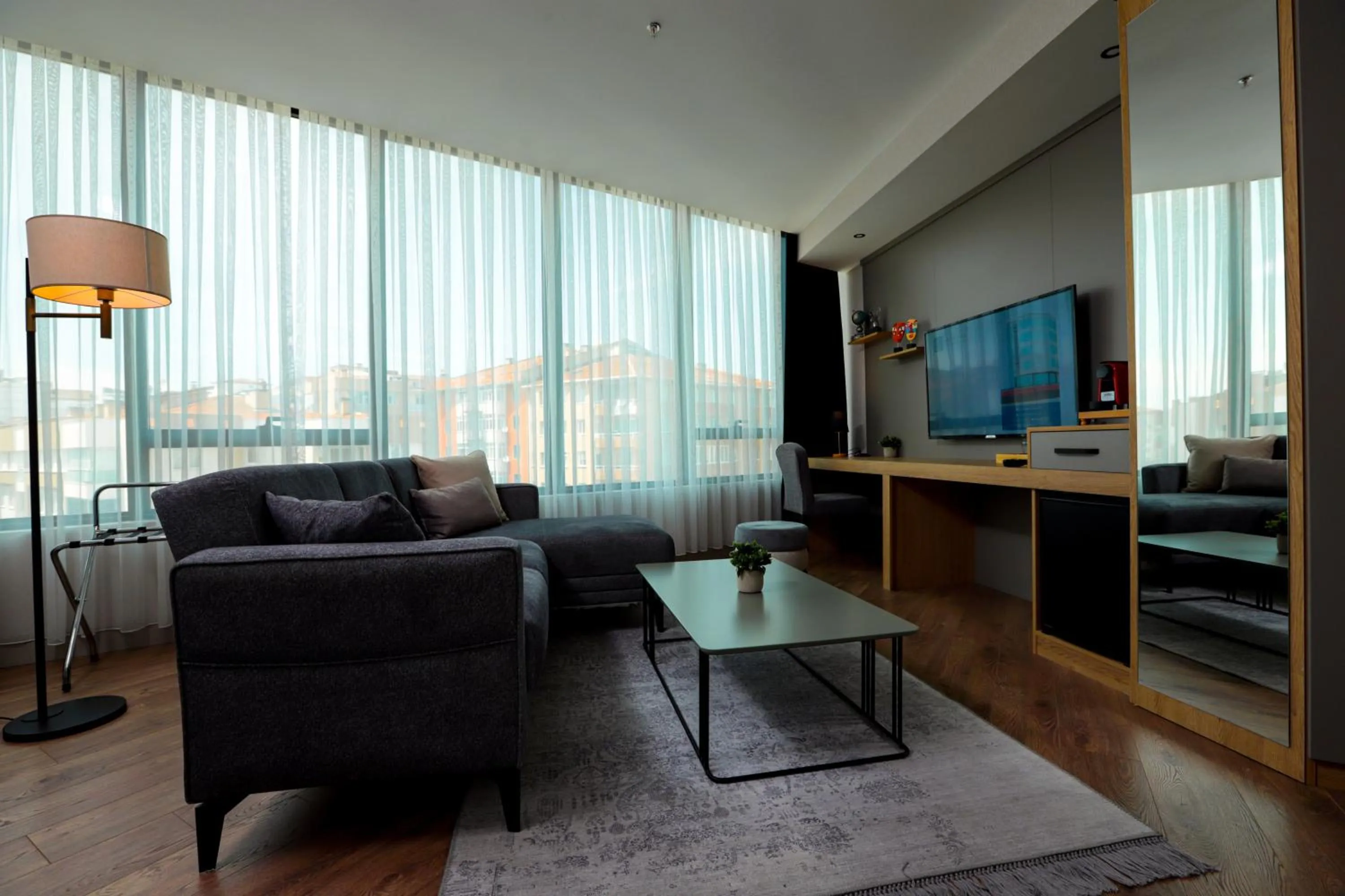 Seating area in Brand Business Hotel