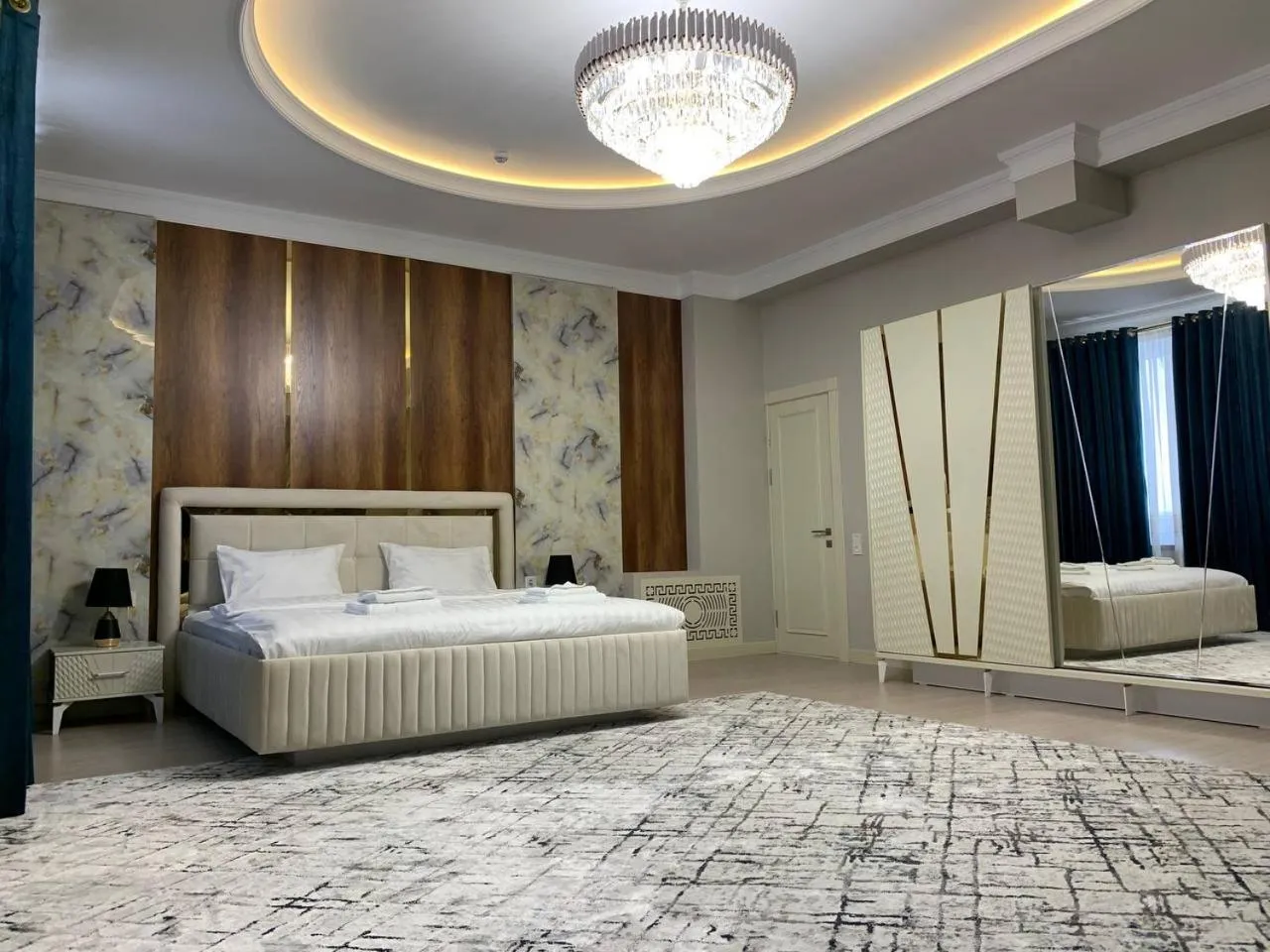 Bed in Nur Makon Hotel