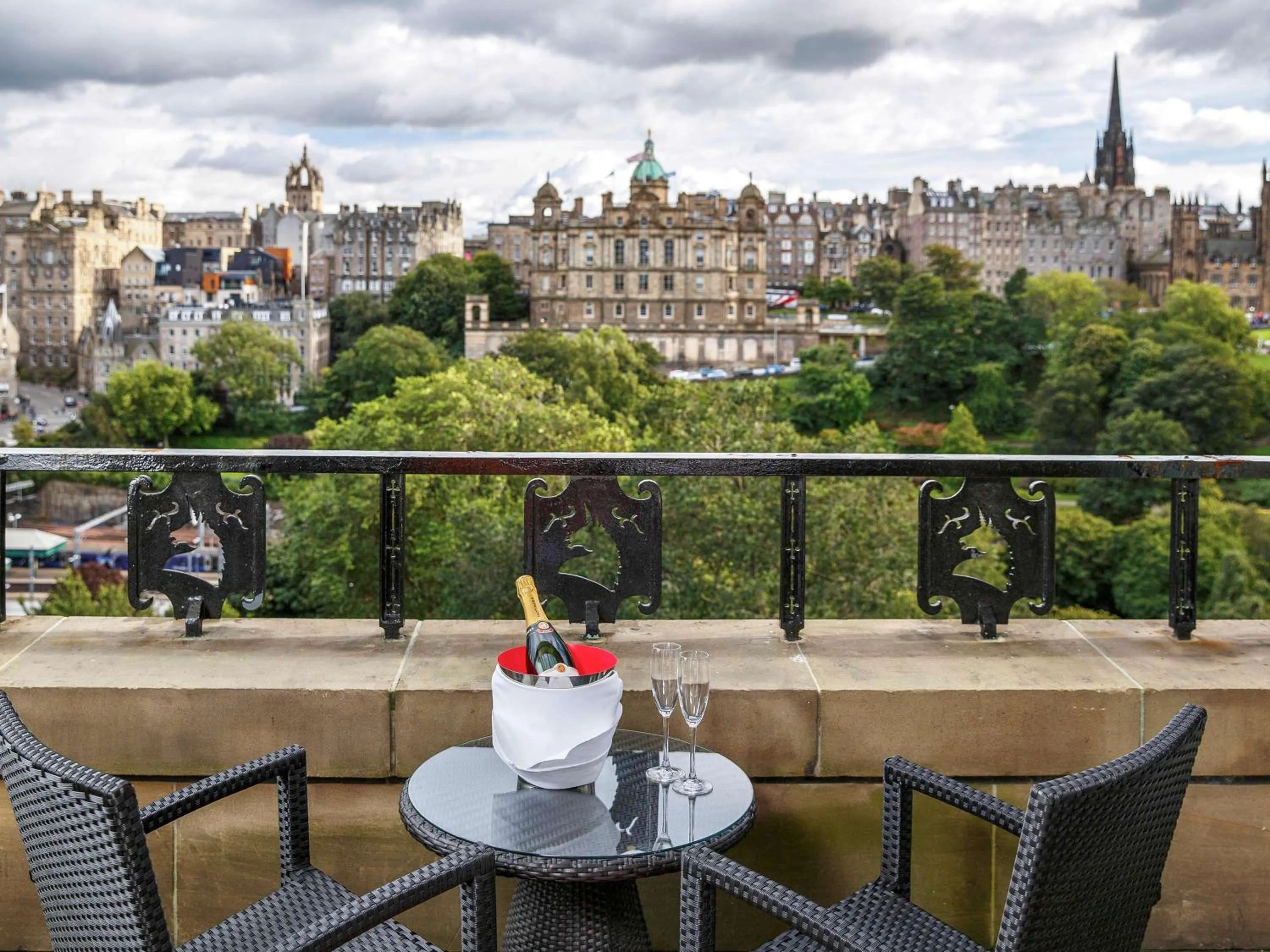 Superior Double Room With Castle View in Mount Royal Hotel Edinburgh by The Unlimited Collection