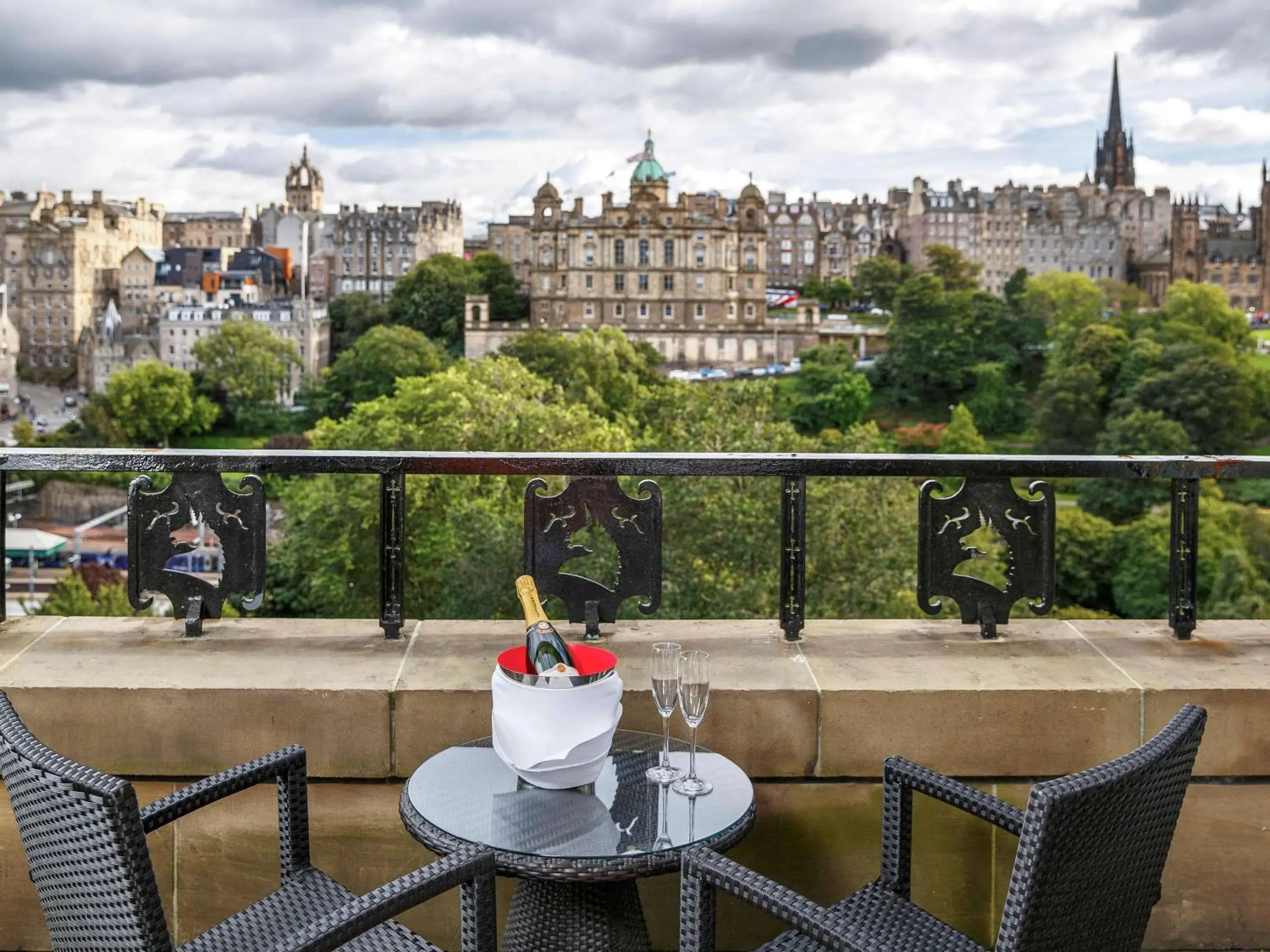 Superior Double Room With Castle View in Mount Royal Hotel Edinburgh by The Unlimited Collection Superior Double Room With Castle View in Mount Royal Hotel Edinburgh by The Unlimited Collection