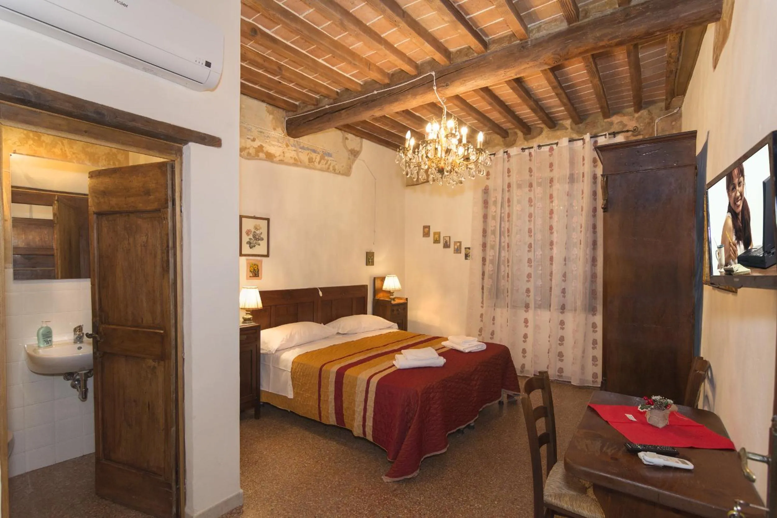 Bed in B&B Due Borghi