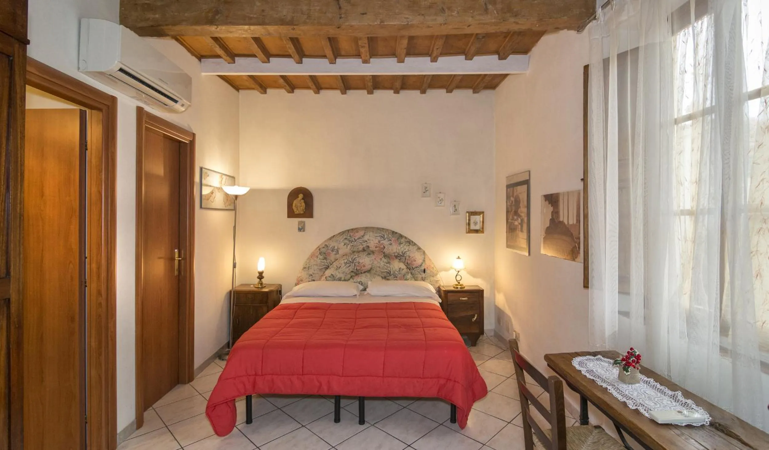 Bed in B&B Due Borghi