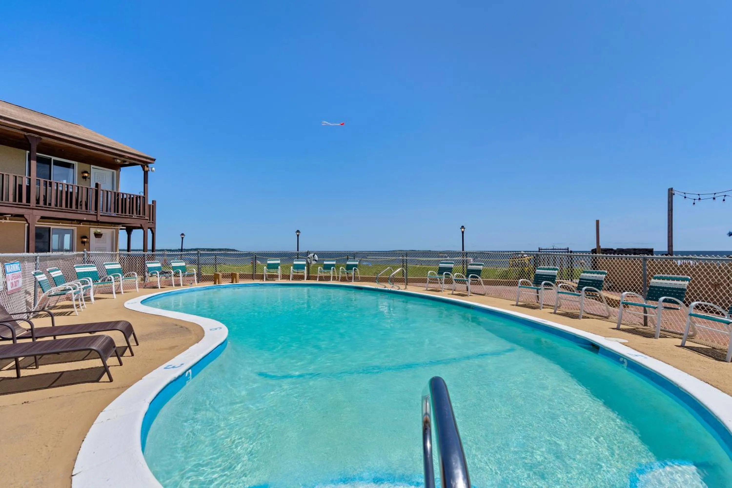 Day in The Carolina Motel