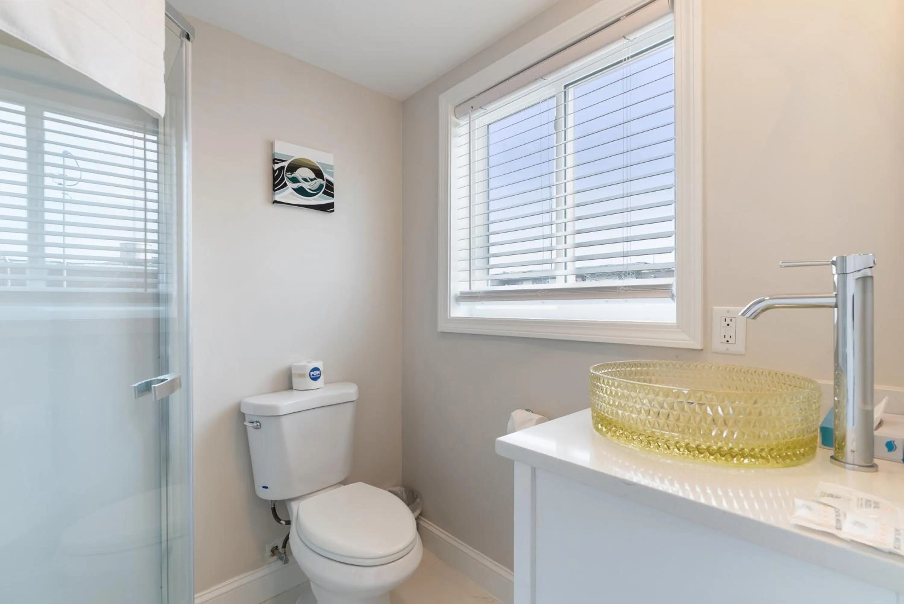 Toilet in The Voyager