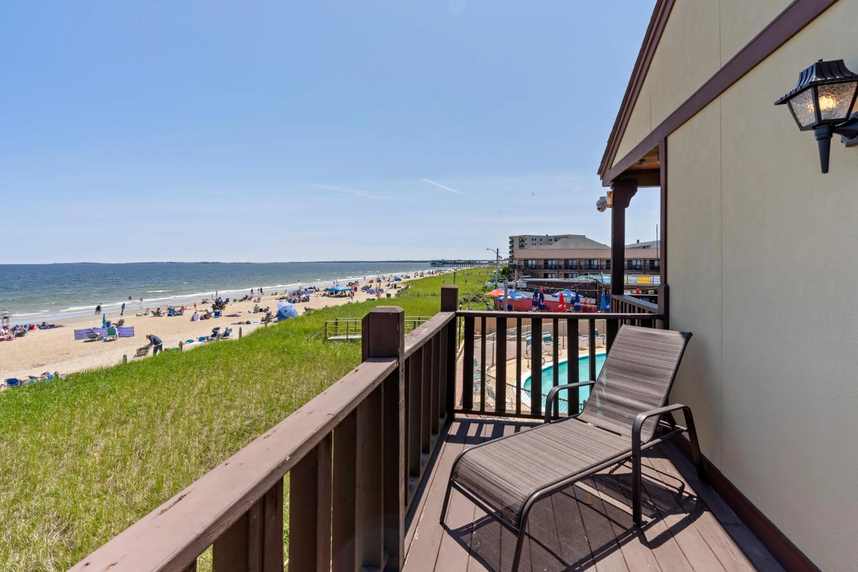 Day in The Carolina Motel