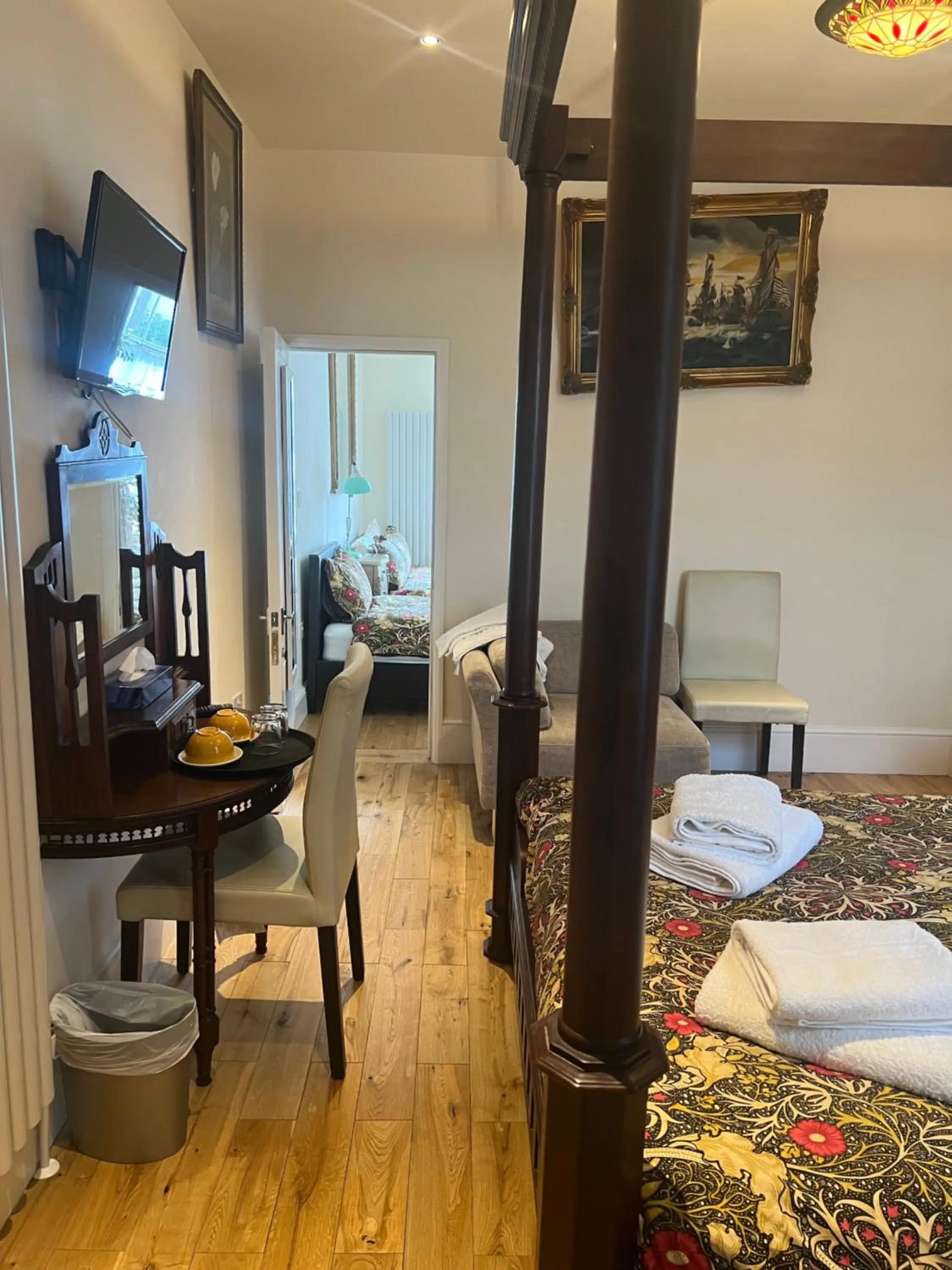 Bedroom, Bed in Abbey Canterbury