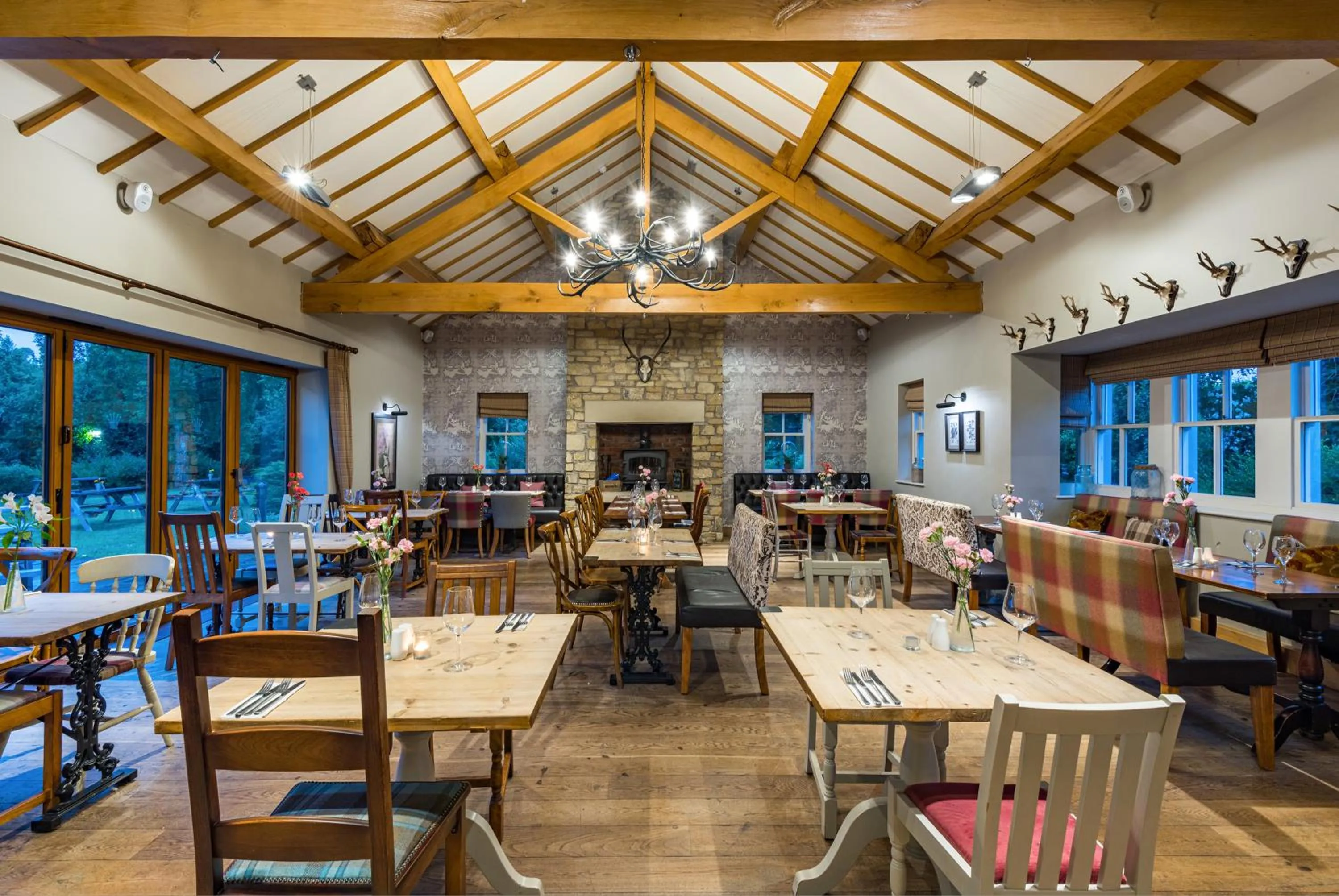 Restaurant/places to eat in The Queens